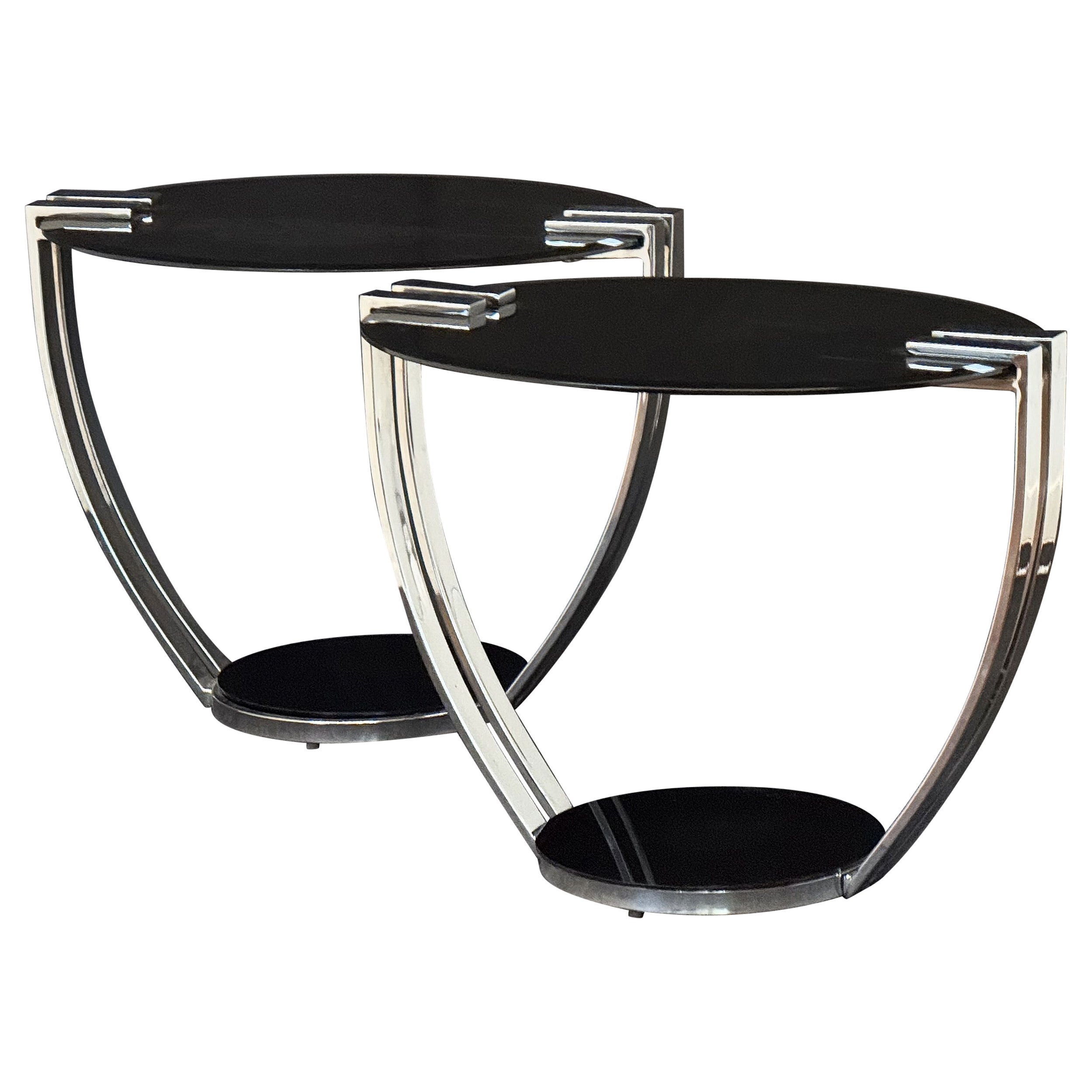 Tables d'appoint Art Déco en chrome avec plateaux ovales en verre dans le style Josef Hoffman en vente