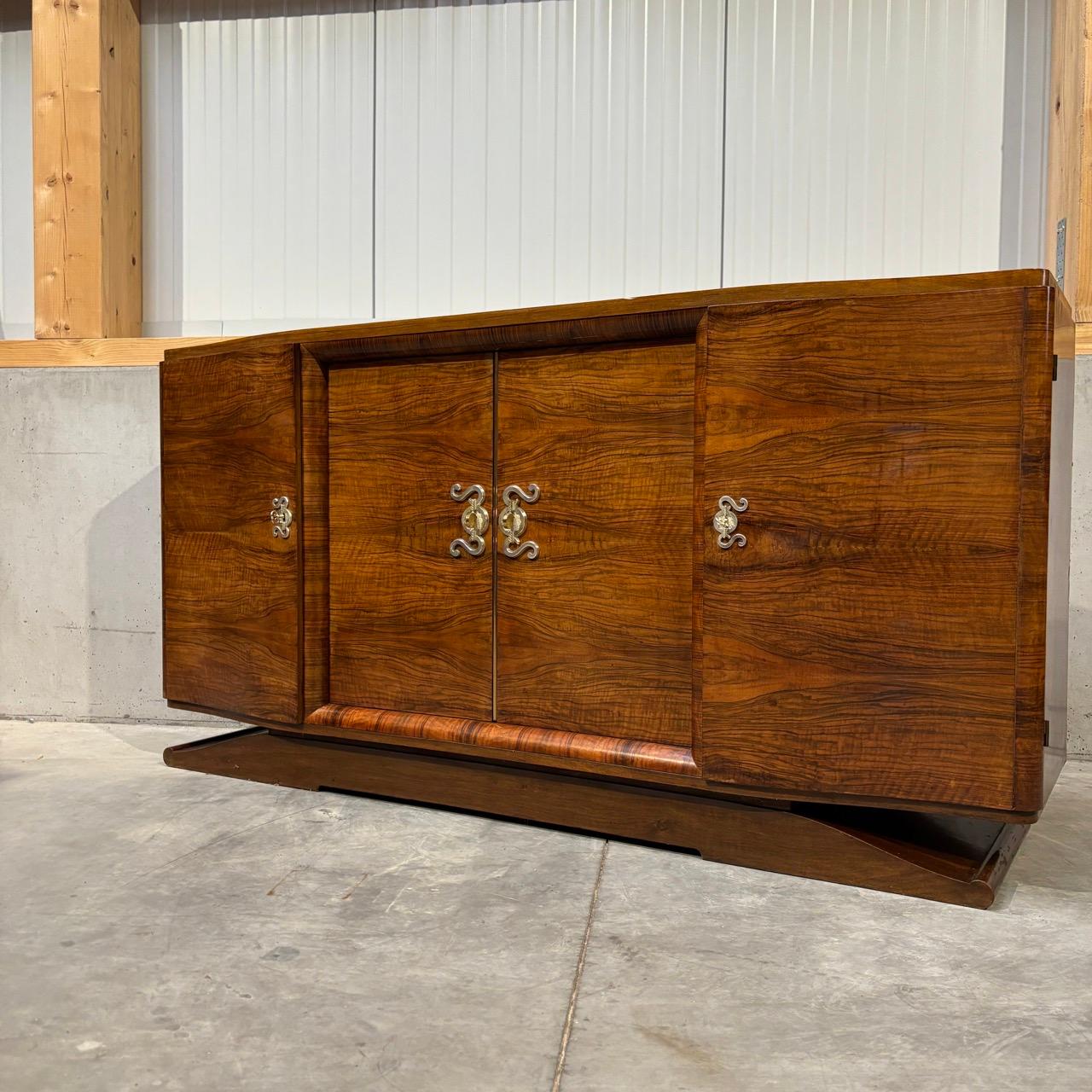Art Déco sideboard  around 1940  walnut  surface refurbished For Sale 1