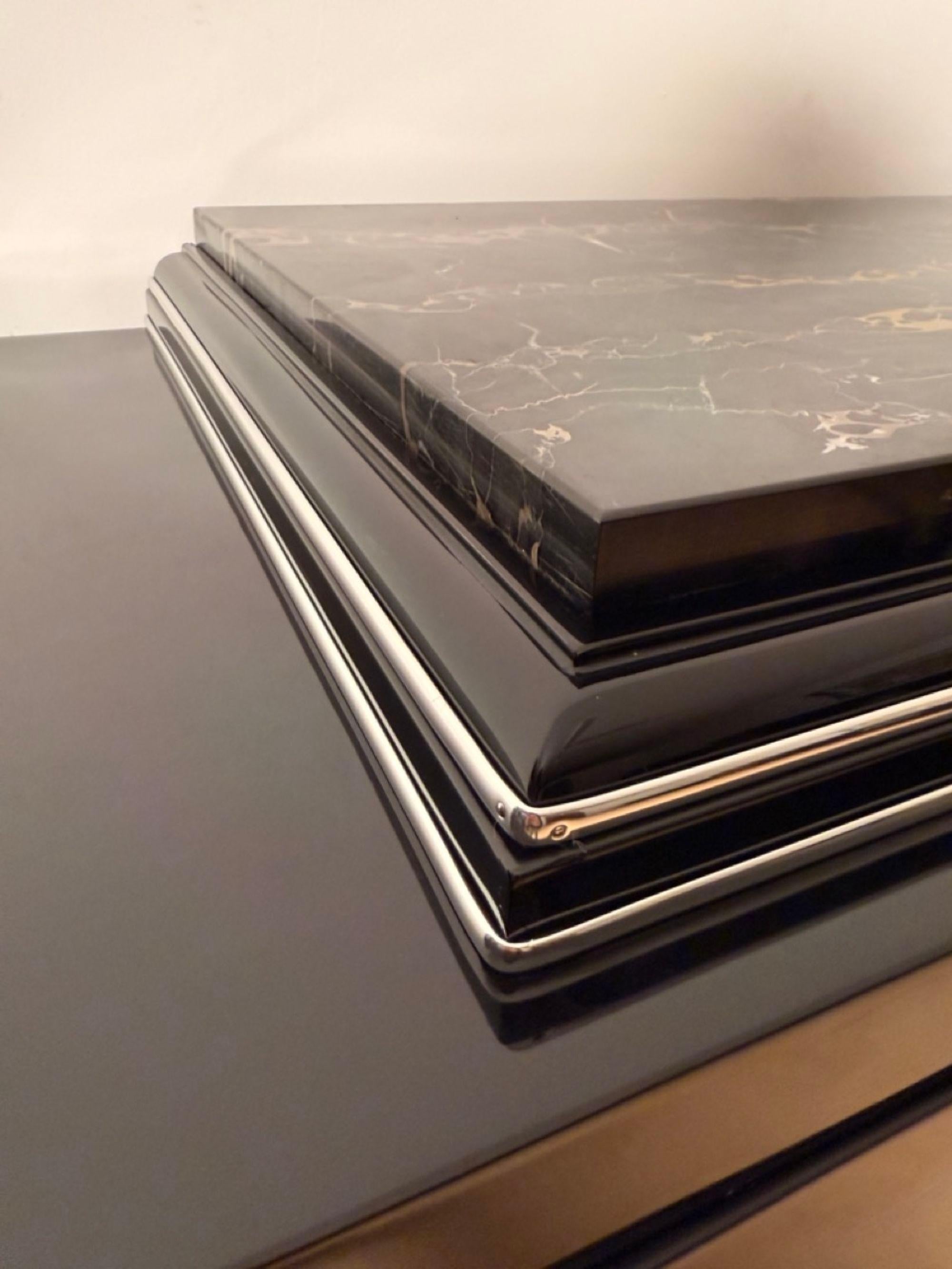 Buffet Art Deco, laque noire, marbre, parchemin, chrome, Paris circa 1930 en vente 4