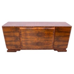 Commodes and Chests of Drawers