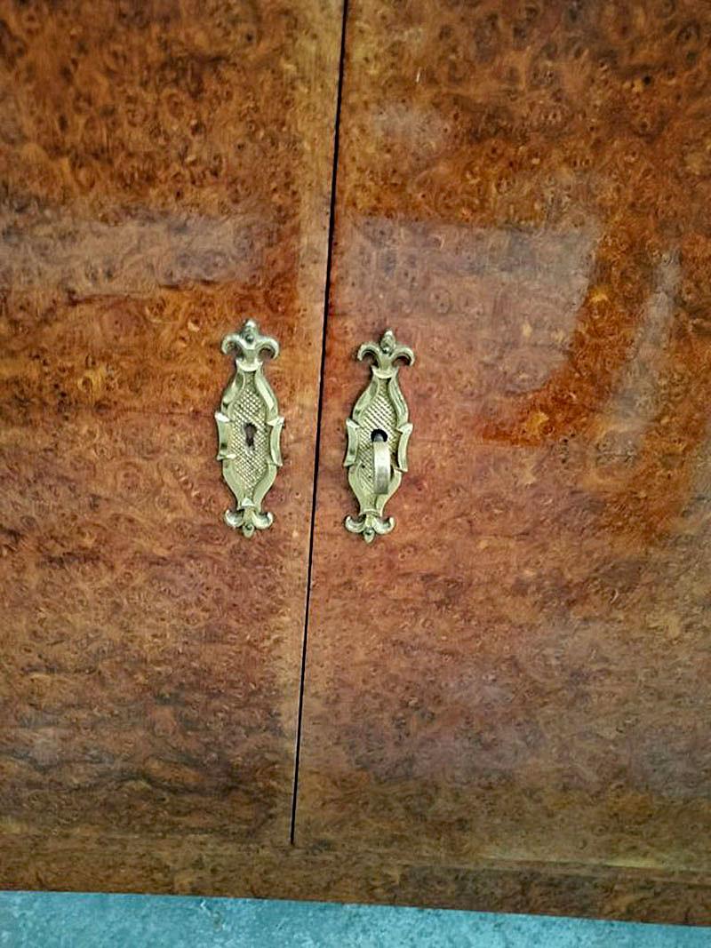 French Art Deco sideboard in amboyna burl in the style of Maurice RINCK circa 1930 For Sale