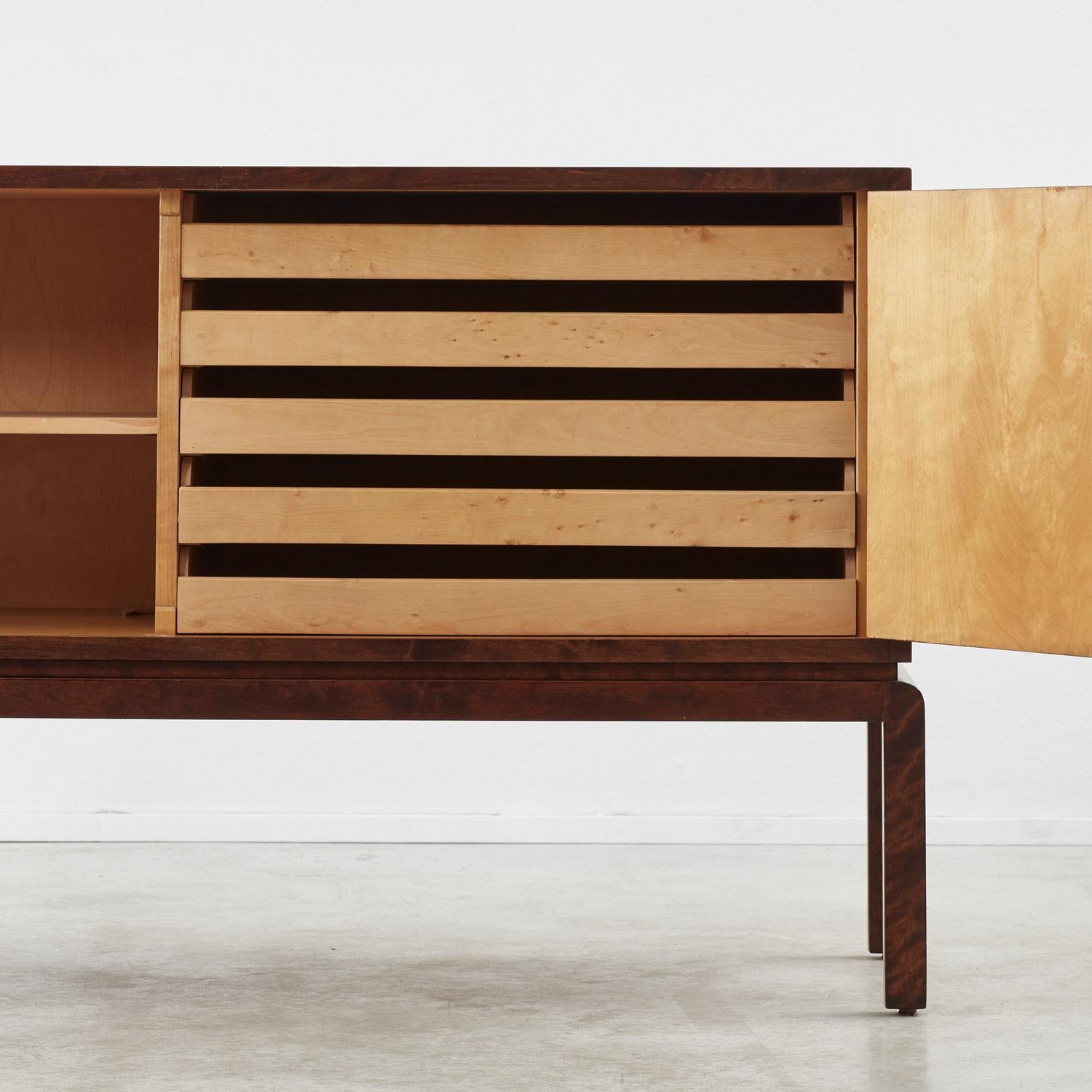 Birch Art Deco sideboard in birch - Sweden, 1930s For Sale