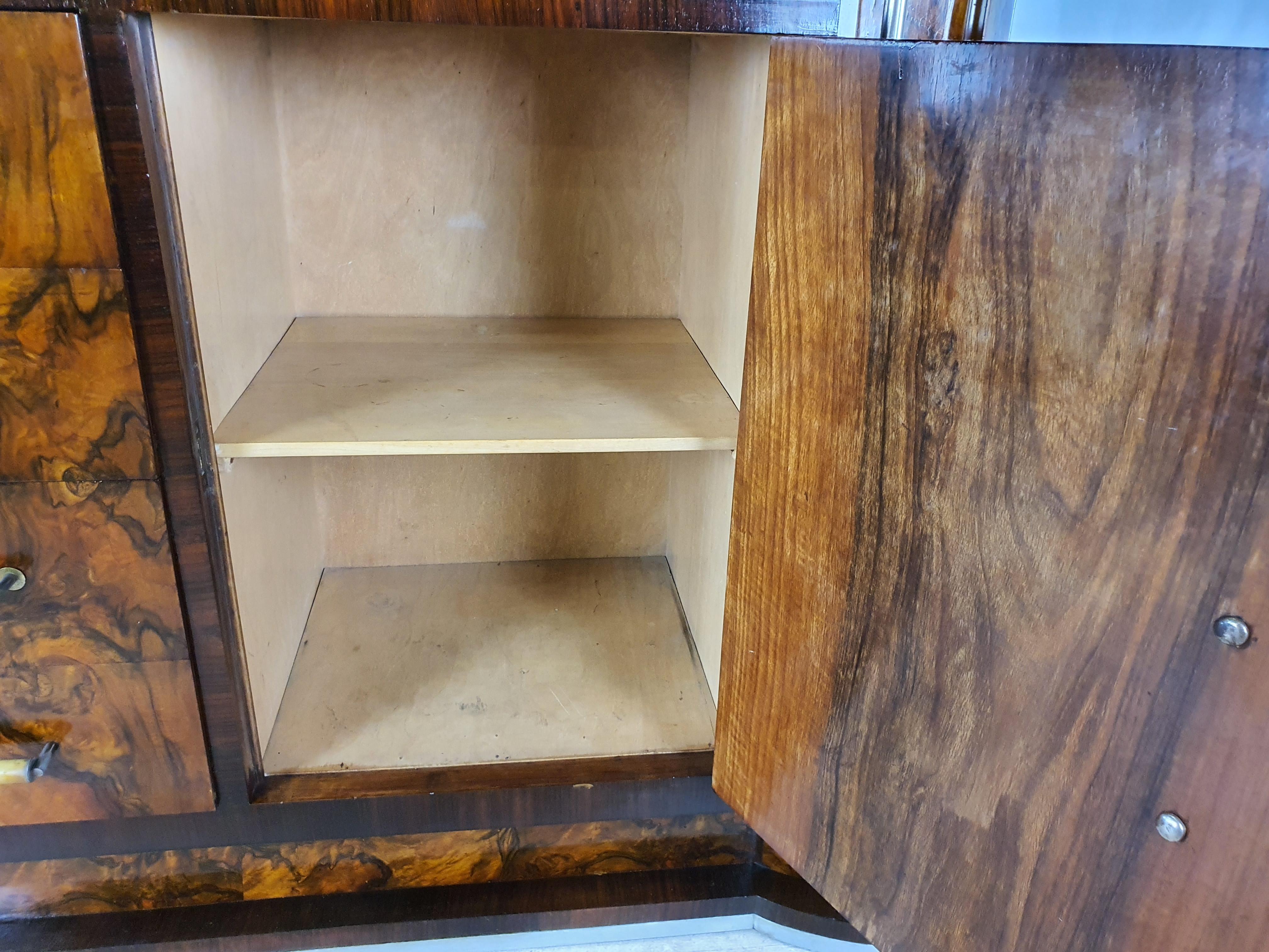 Art Decò Sideboard in Briar with Mirror In Good Condition In Premariacco, IT