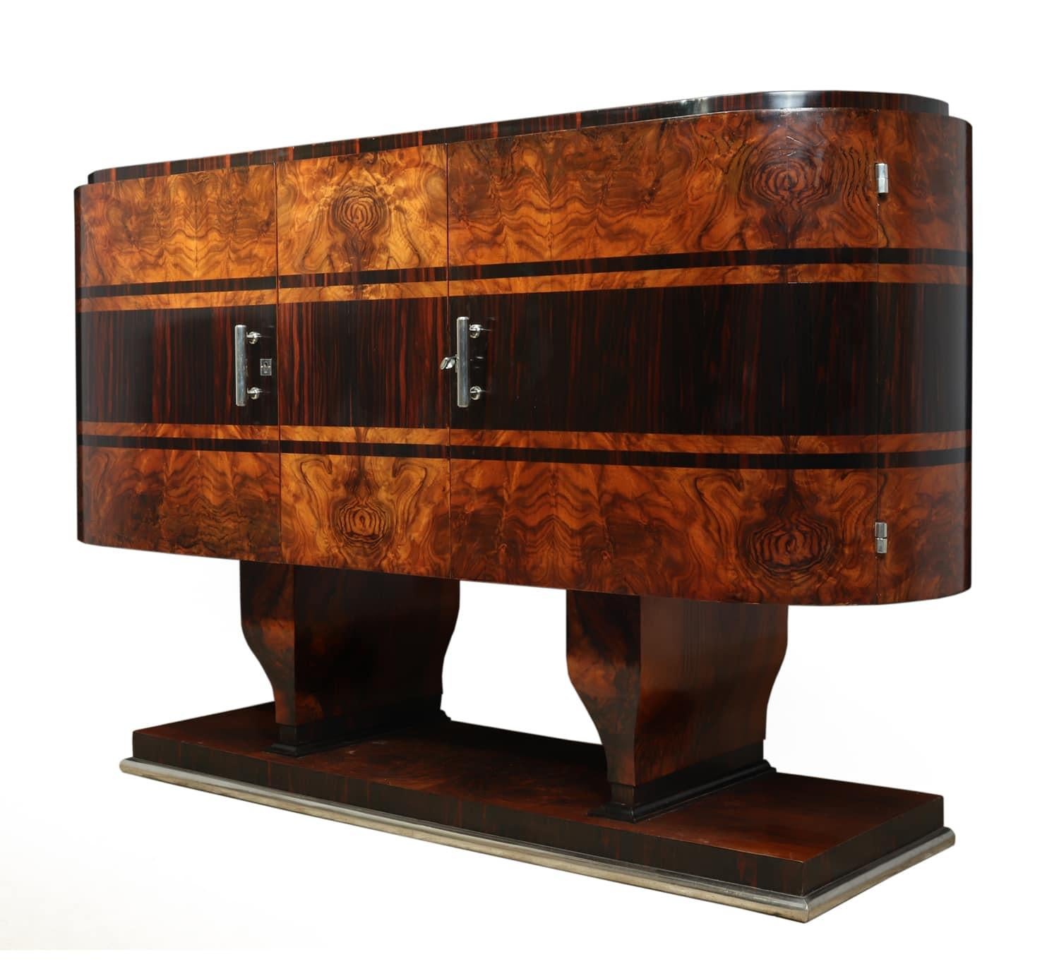 Art Deco Sideboard in Walnut and Macassar, circa 1930 For Sale 6
