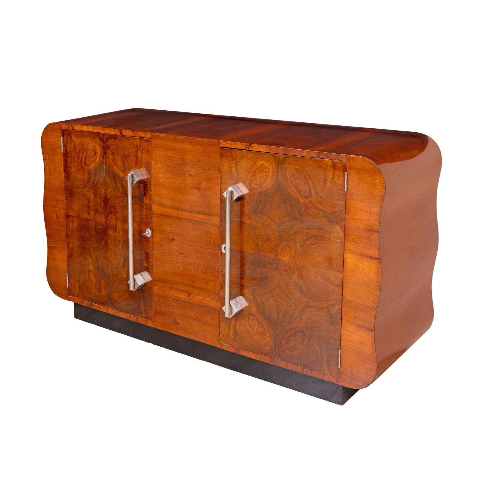 Portuguese Art Deco Sideboard in Walnut Burl For Sale