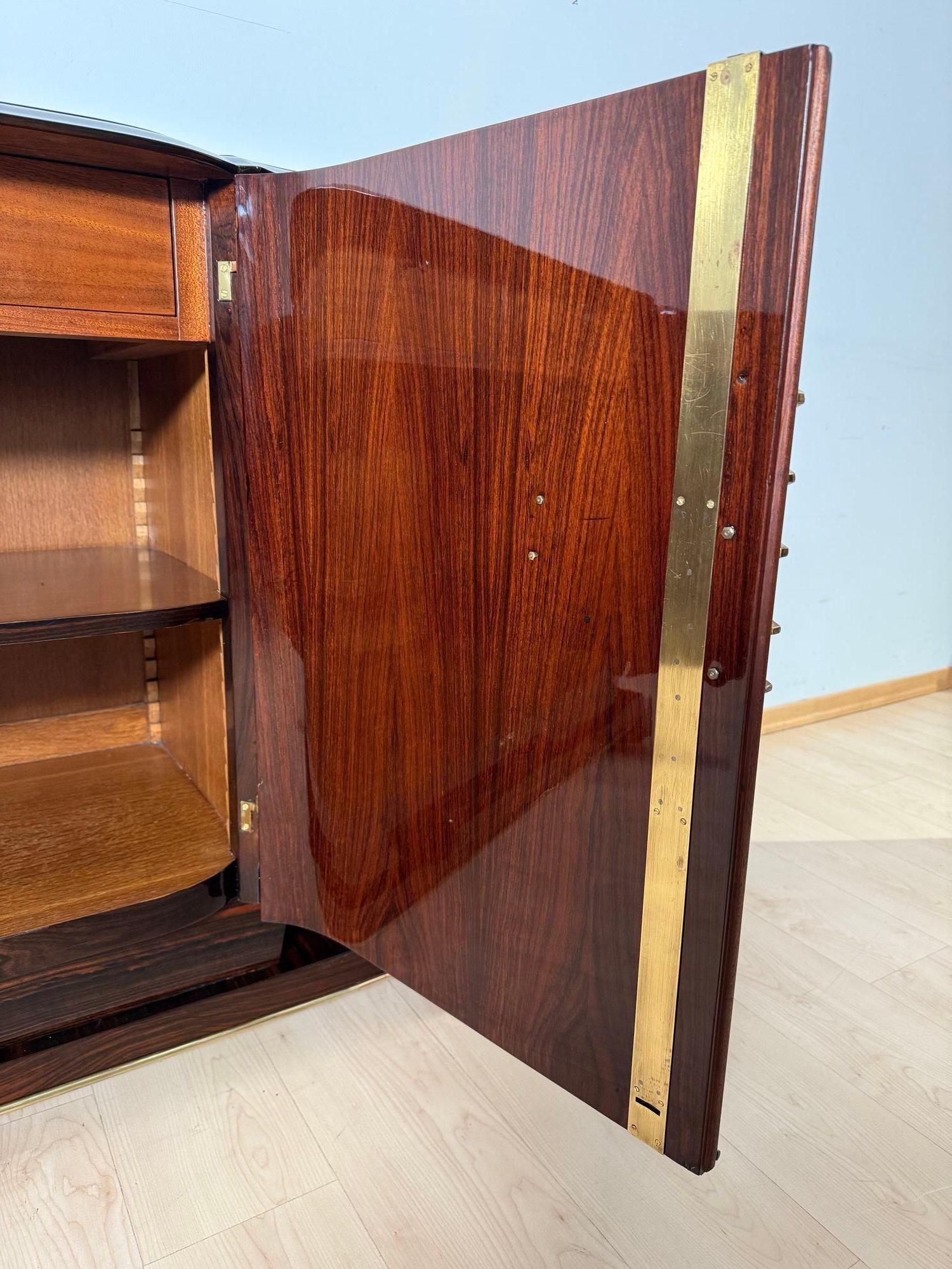 Buffet Art Deco, Ebène de Macassar et laiton, Paris circa 1930 en vente 11