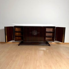 Buffet Art Deco, Ebène de Macassar et laiton, Paris circa 1930
