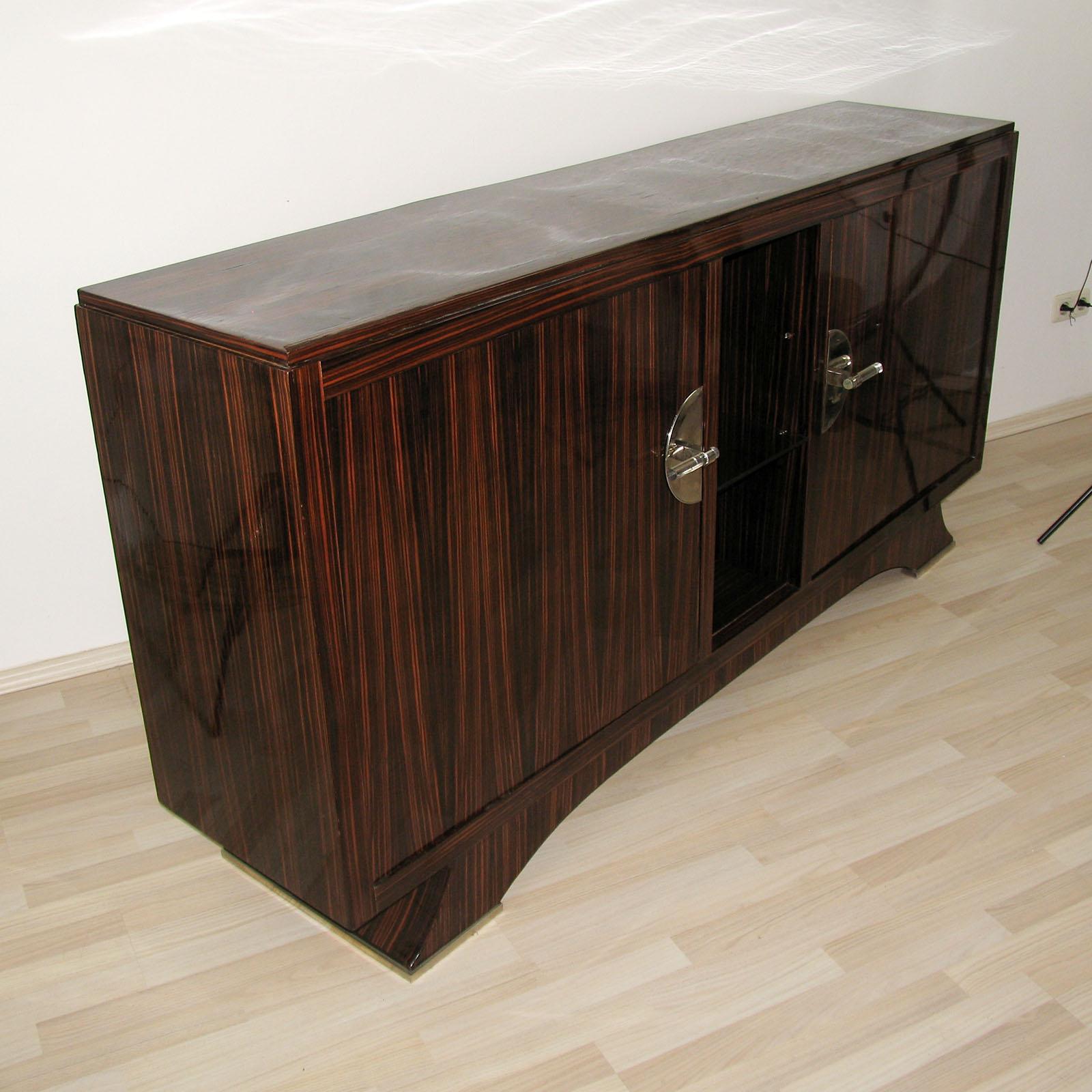 Mid-20th Century Art Deco Sideboard Veneered in Macassar, France, 1940s For Sale