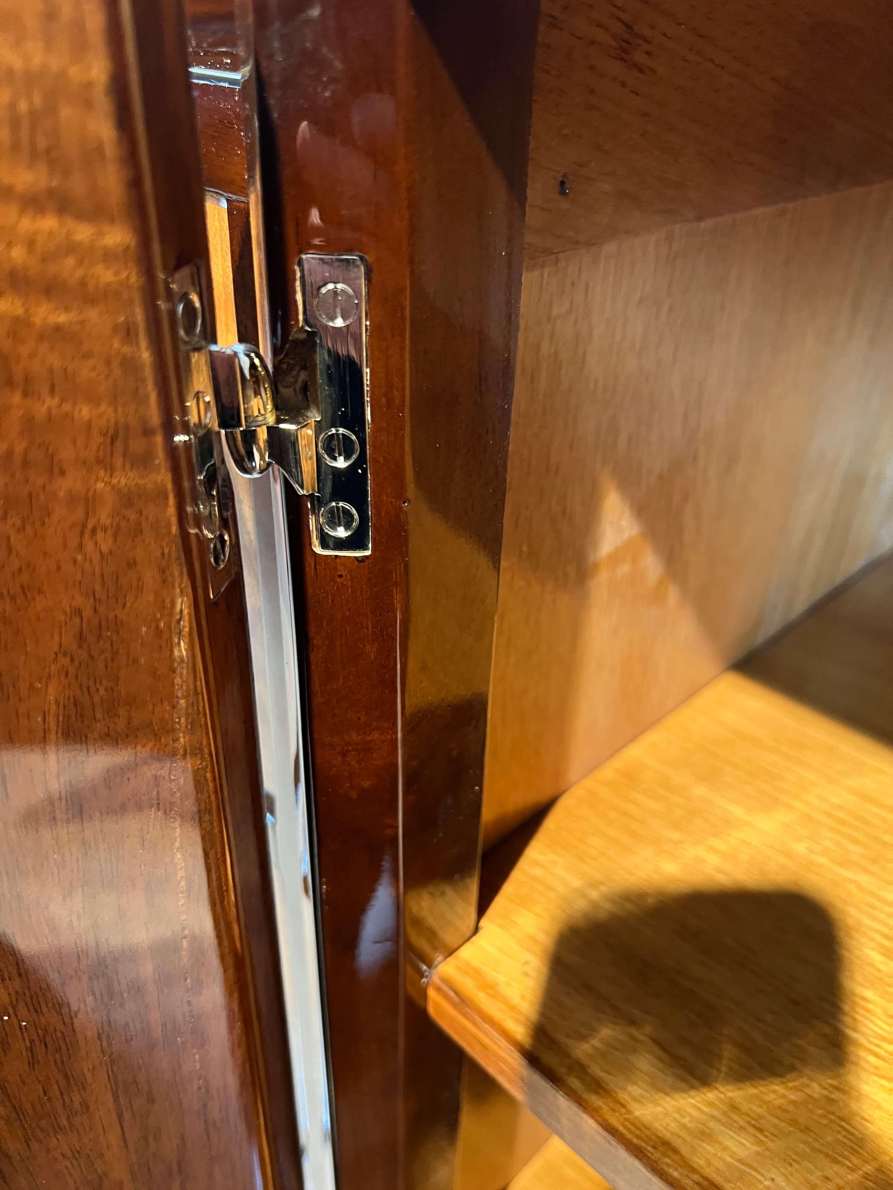 Large restored Art Deco Sideboard, Walnut Veneer, Black Lacquer, France ca. 1930 6