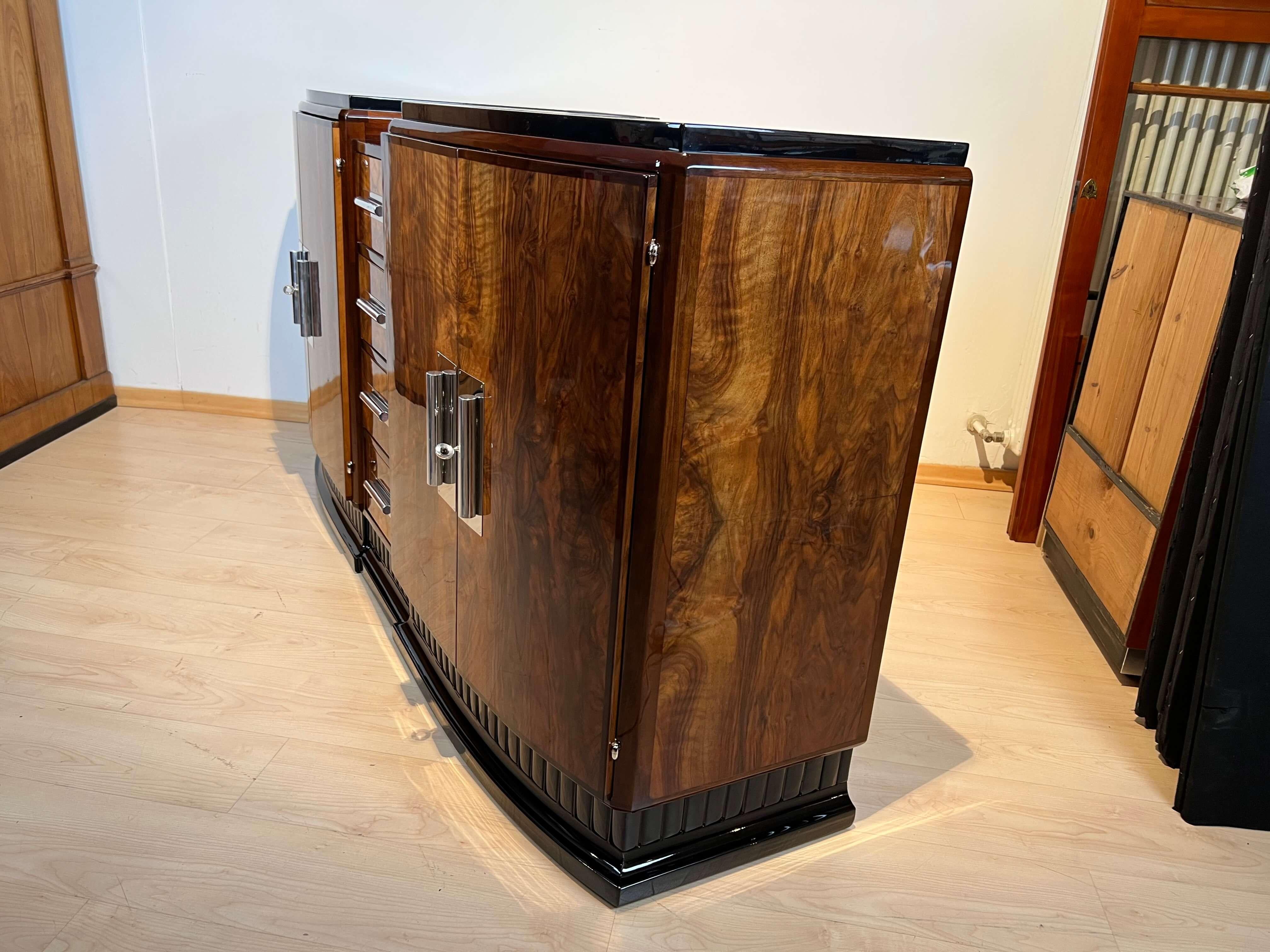 Large restored Art Deco Sideboard, Walnut Veneer, Black Lacquer, France ca. 1930 9