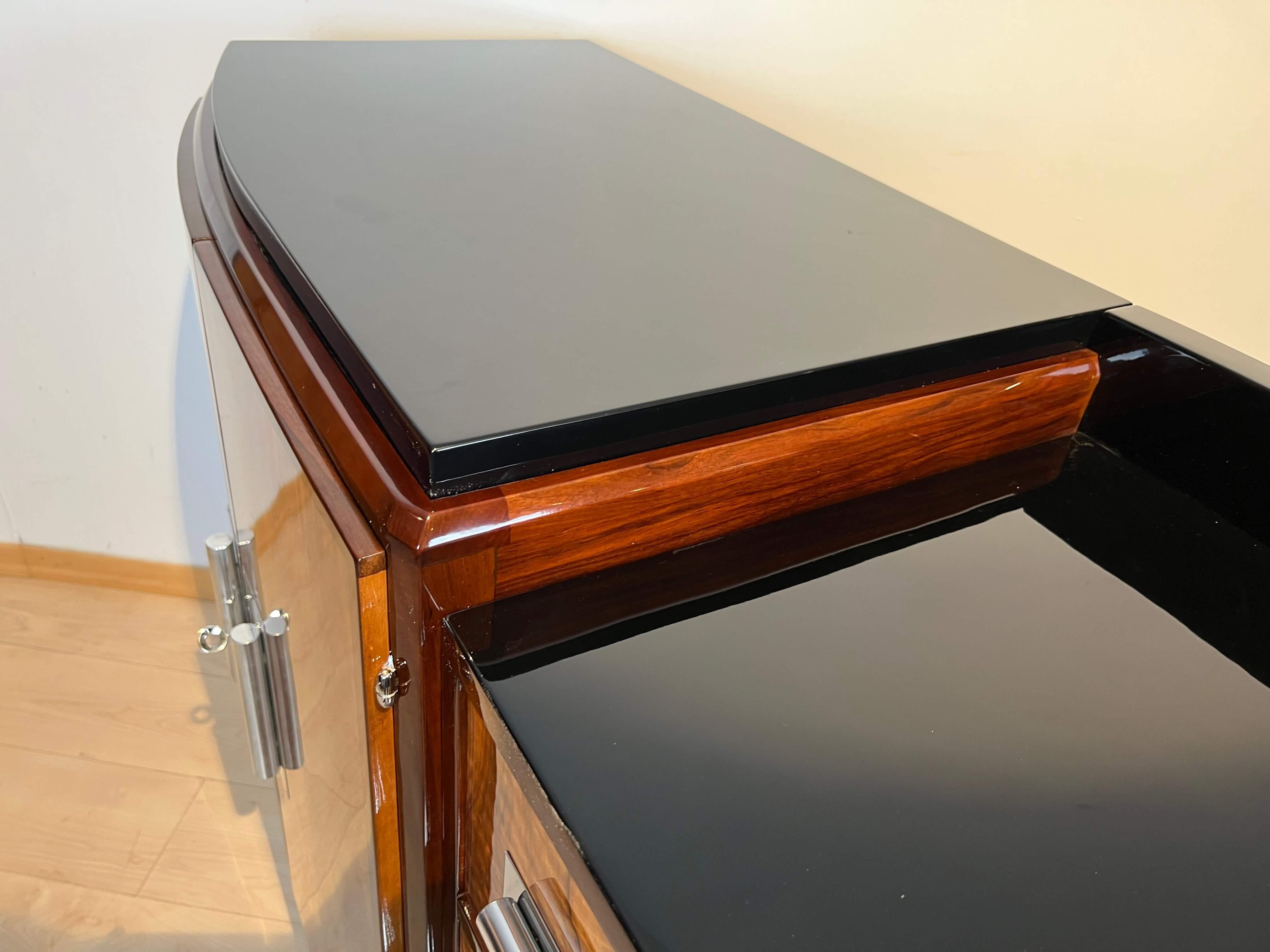 Large restored Art Deco Sideboard, Walnut Veneer, Black Lacquer, France ca. 1930 10