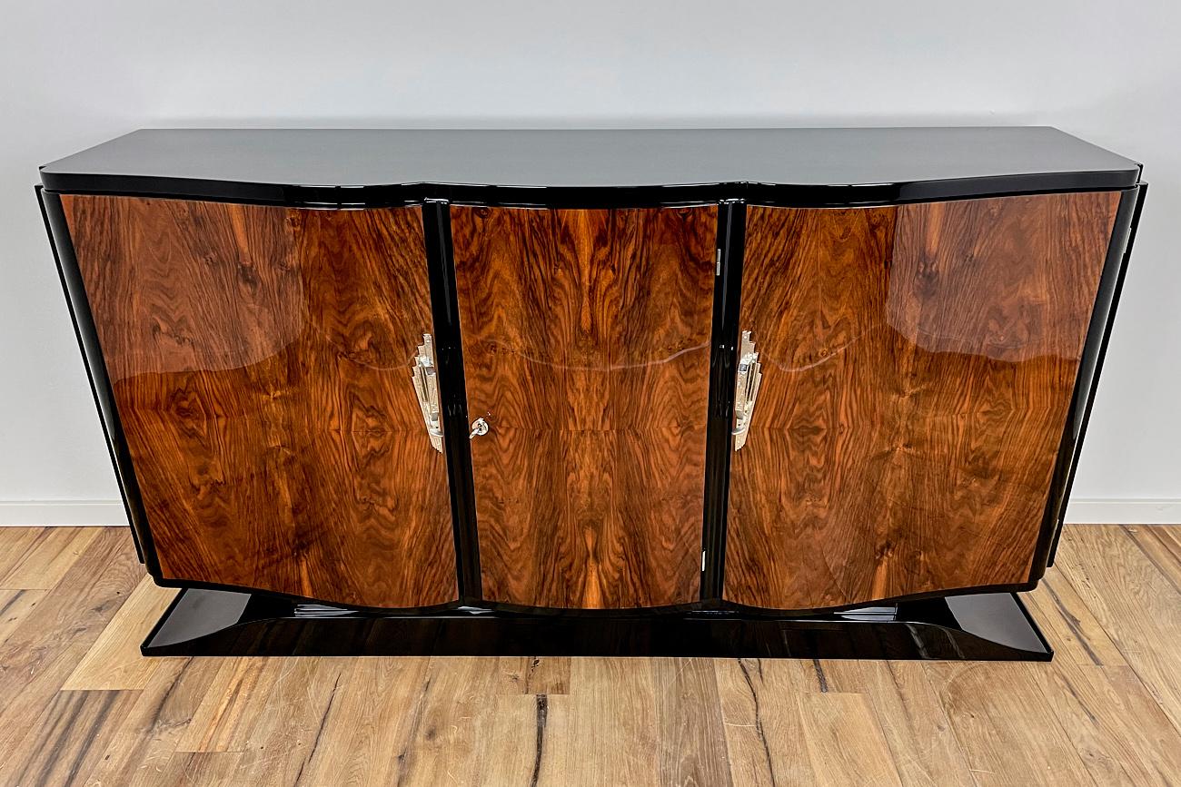 Hand-Crafted Art Deco Sideboard with Curved Fronts in Caucasian Nut from France around 1930