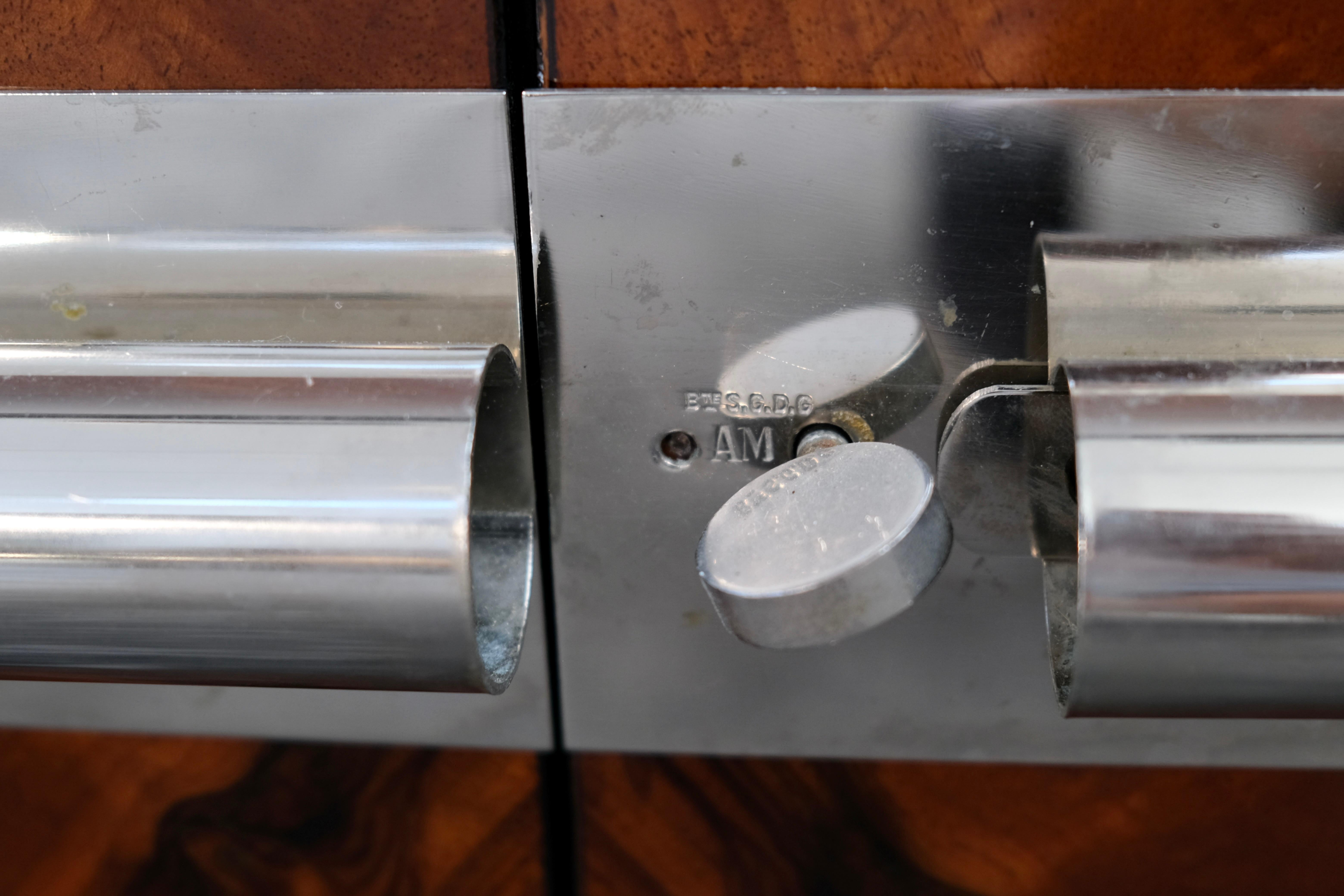 Art Deco Sideboard with Hidden Key in Nut Wood and Black Lacquer, France 1930s For Sale 6
