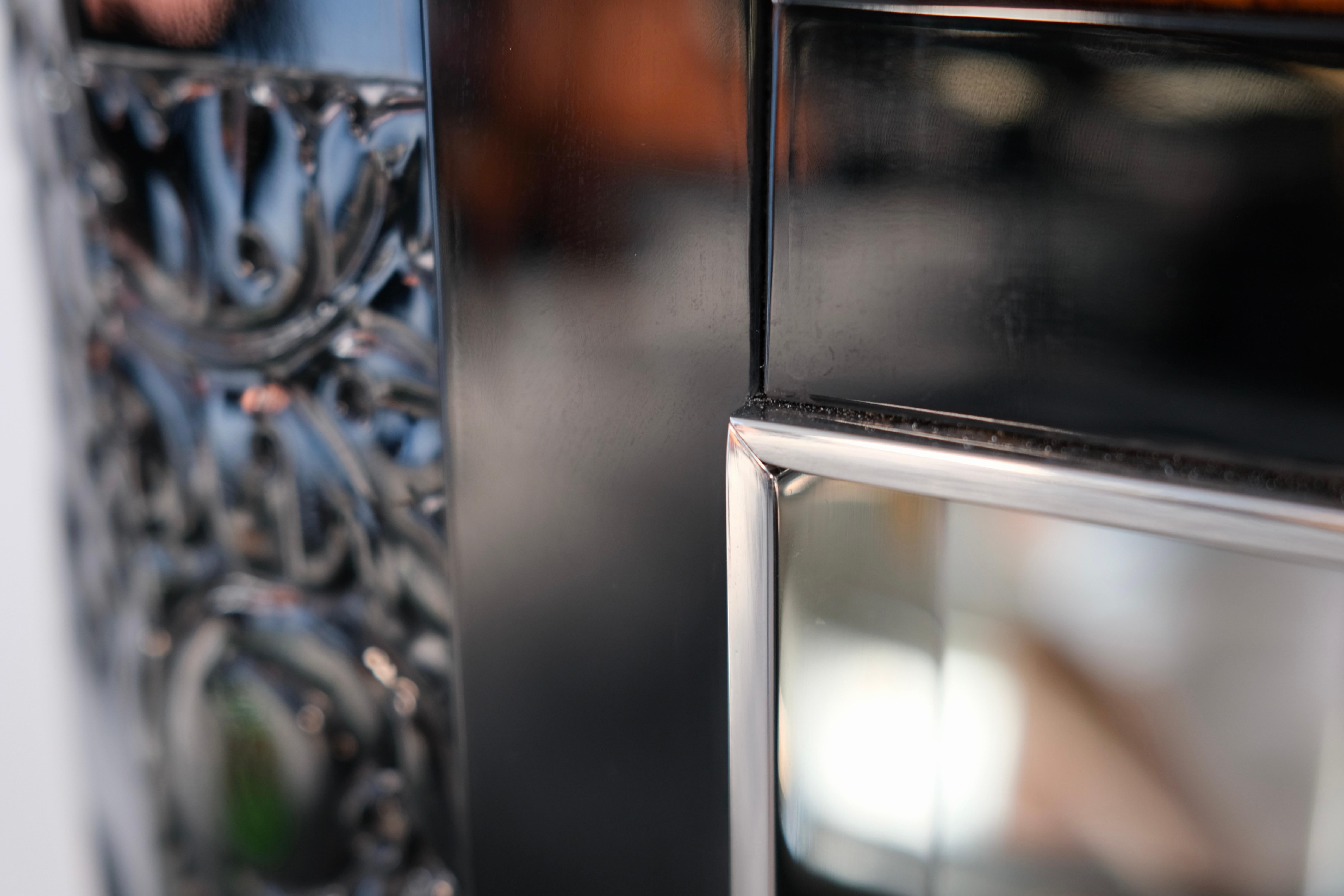 Art Deco Sideboard with Hidden Key in Nut Wood and Black Lacquer, France 1930s For Sale 7
