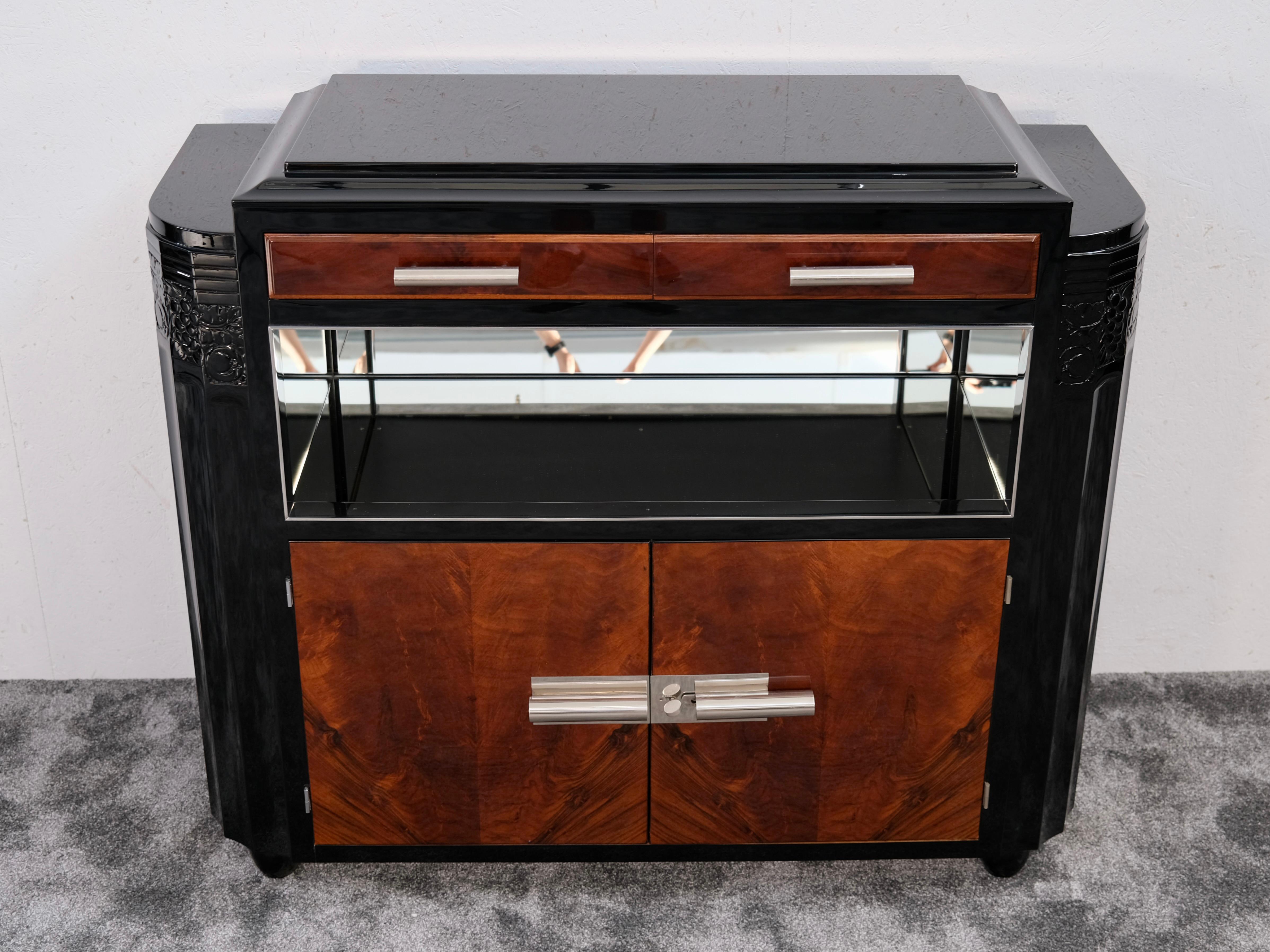 French Art Deco Sideboard with Hidden Key in Nut Wood and Black Lacquer, France 1930s For Sale