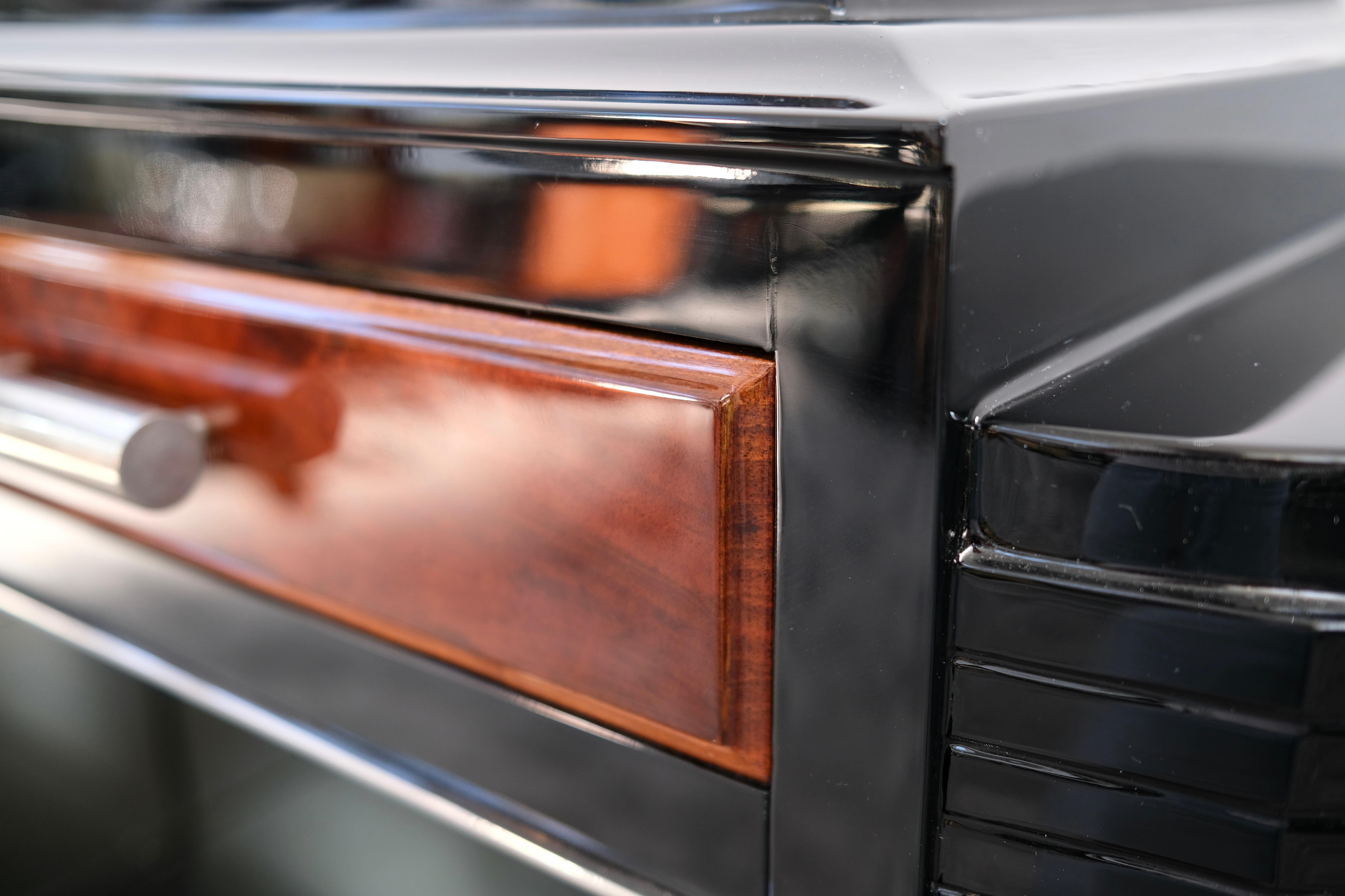 Art Deco Sideboard with Hidden Key in Nut Wood and Black Lacquer, France 1930s For Sale 2