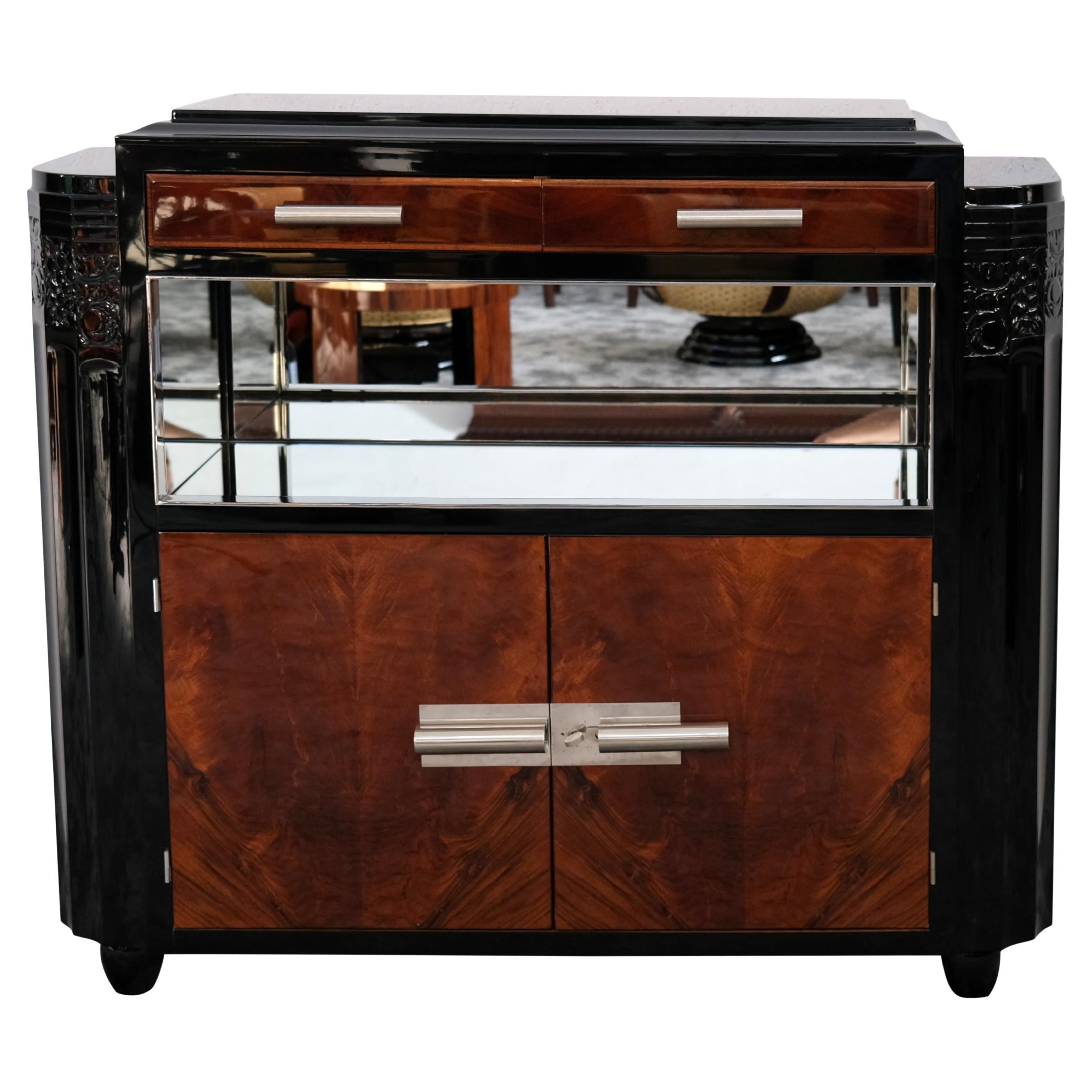 Art Deco Sideboard with Hidden Key in Nut Wood and Black Lacquer, France 1930s For Sale