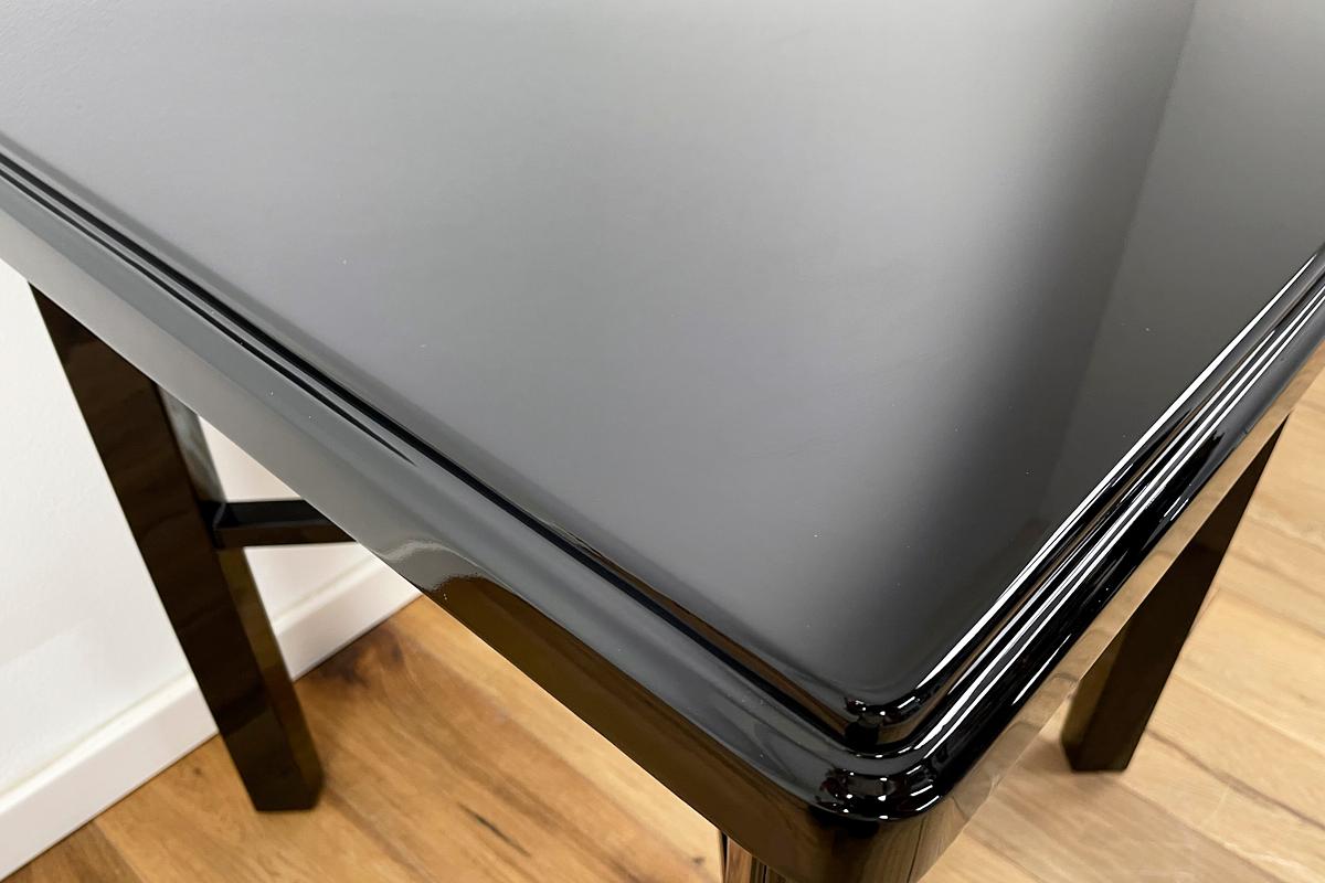 Art Déco Sidetable Around 1935 from Germany in Highgloss Black Lacquer For Sale 4