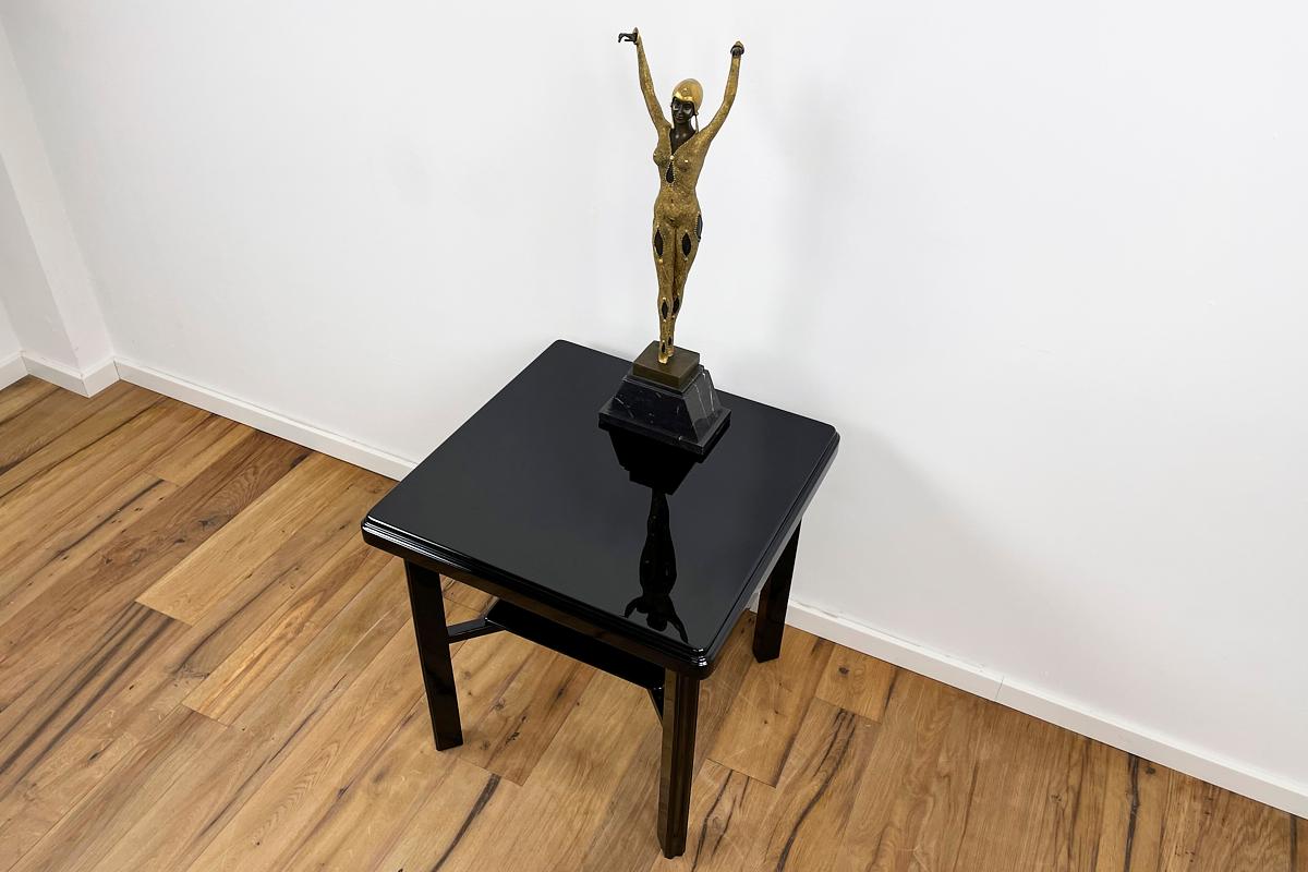 Art Déco Sidetable Around 1935 from Germany in Highgloss Black Lacquer For Sale 9