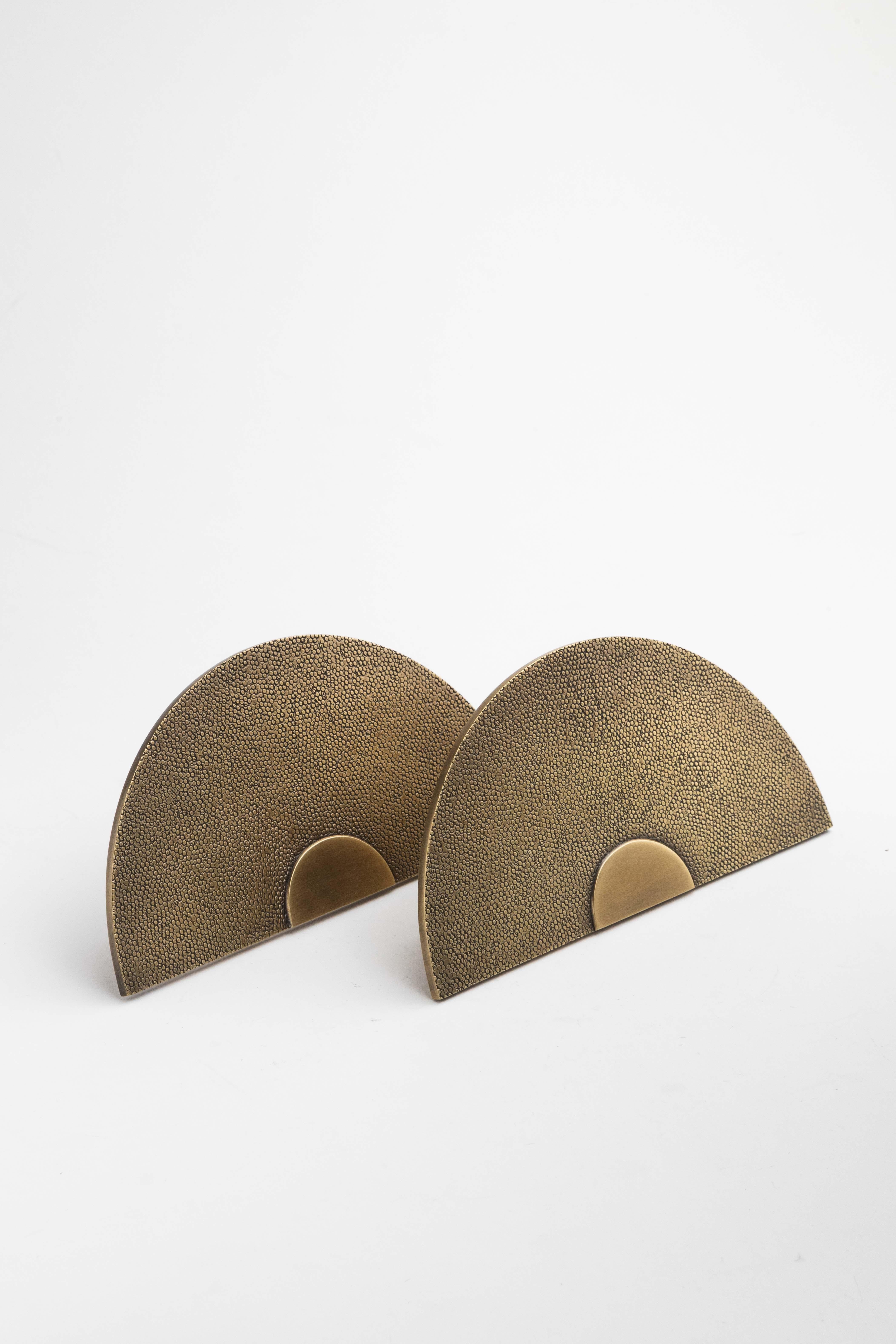 Signature Art Déco - tirette de tiroir en laiton martelé or vieilli ø 20 cm en vente 3