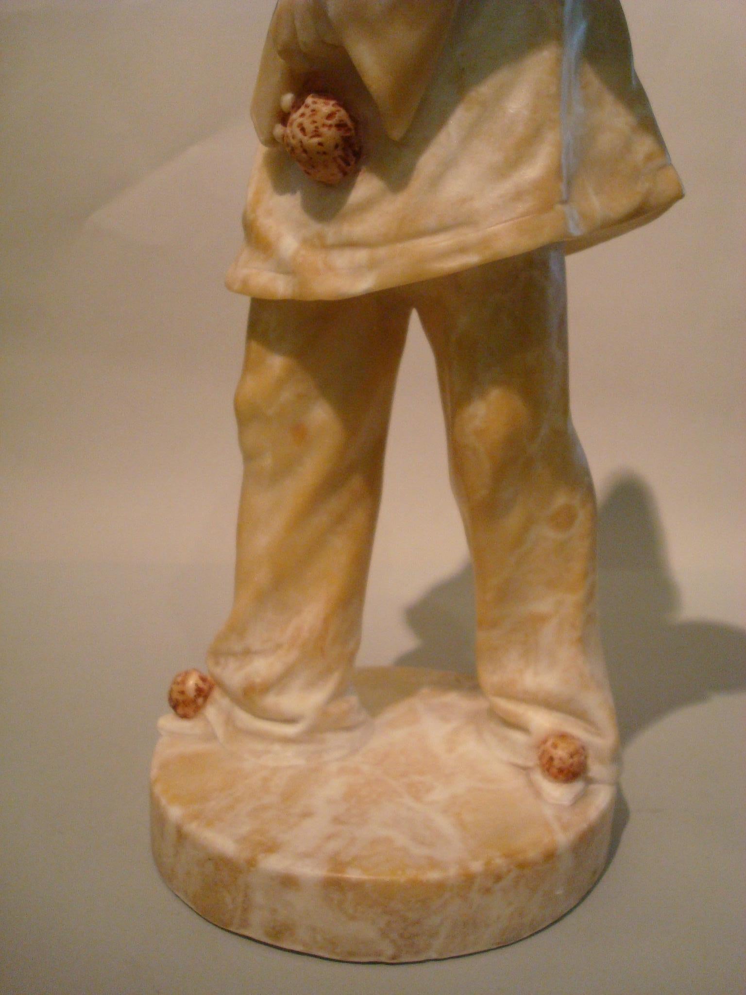 Sculpture de clown perroquet en albâtre signée Art Déco, années 1920 en vente 3