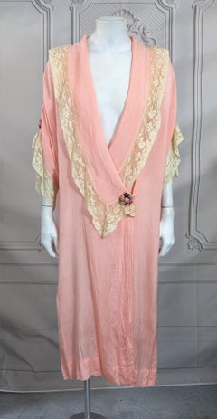 Robe de chambre Art déco en crêpe de soie et dentelle