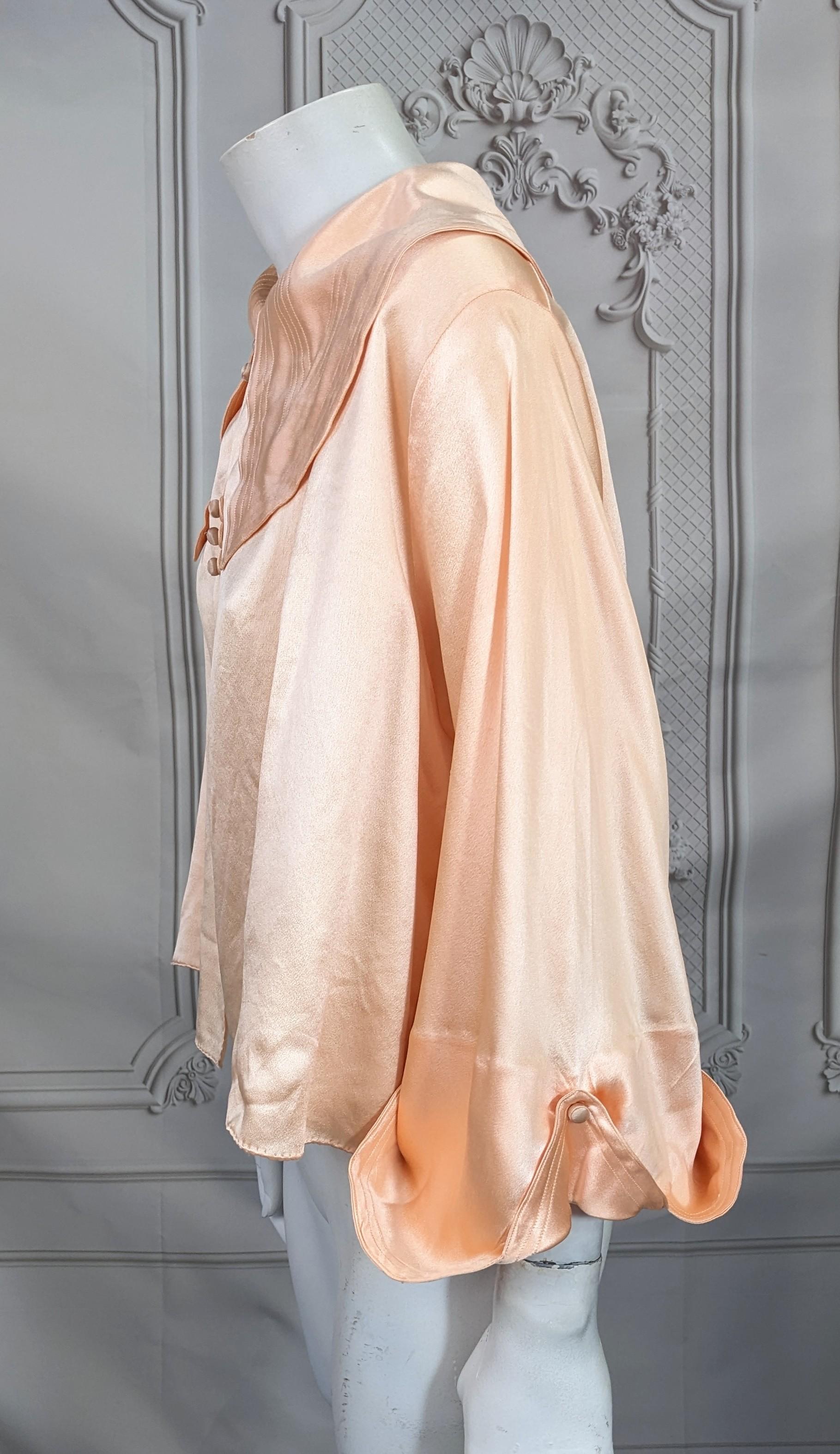 Chaqueta de cama Art Déco de satén de seda, Bonwit Teller Beige en venta