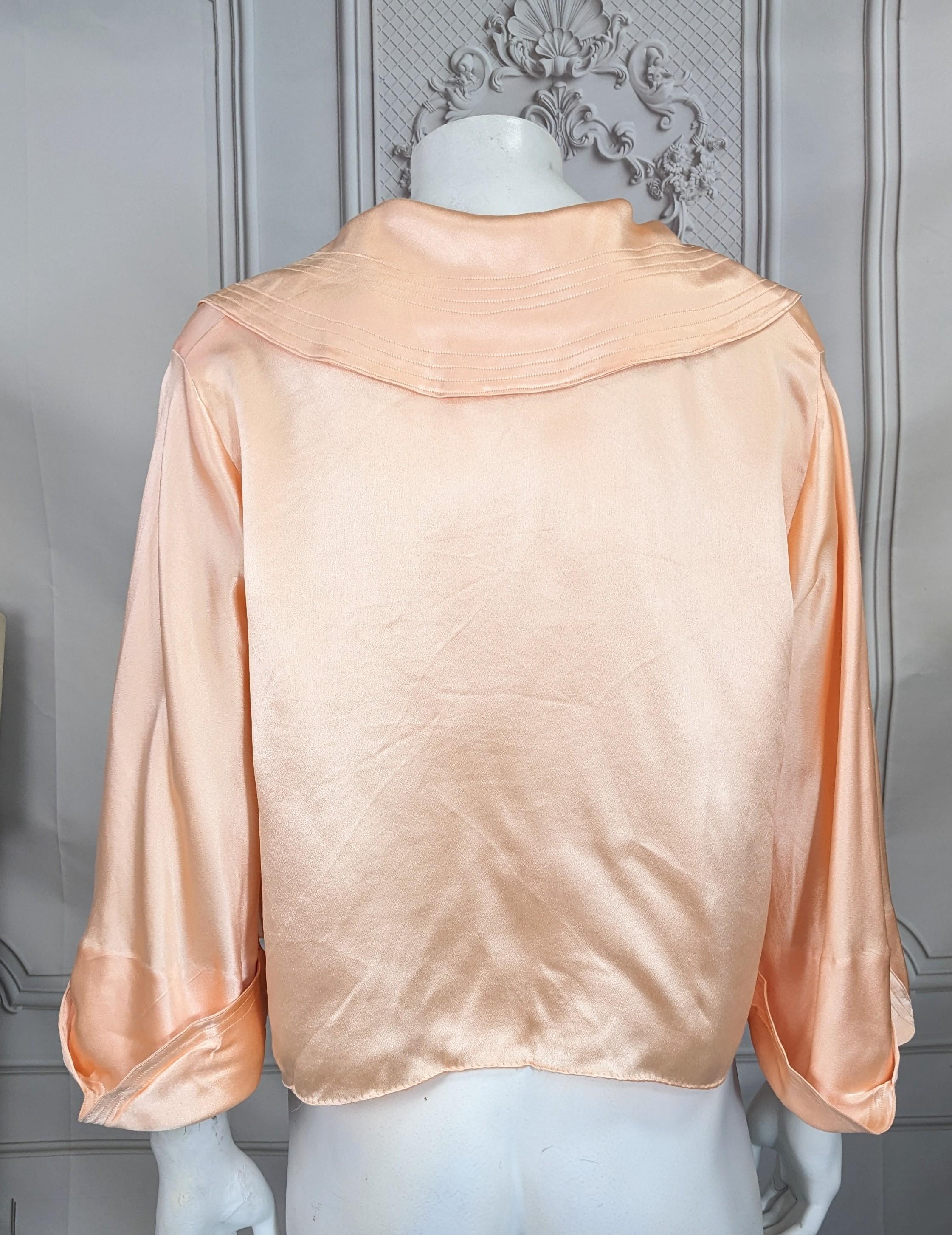 Chaqueta de cama Art Déco de satén de seda, Bonwit Teller en Bueno estado para la venta en New York, NY