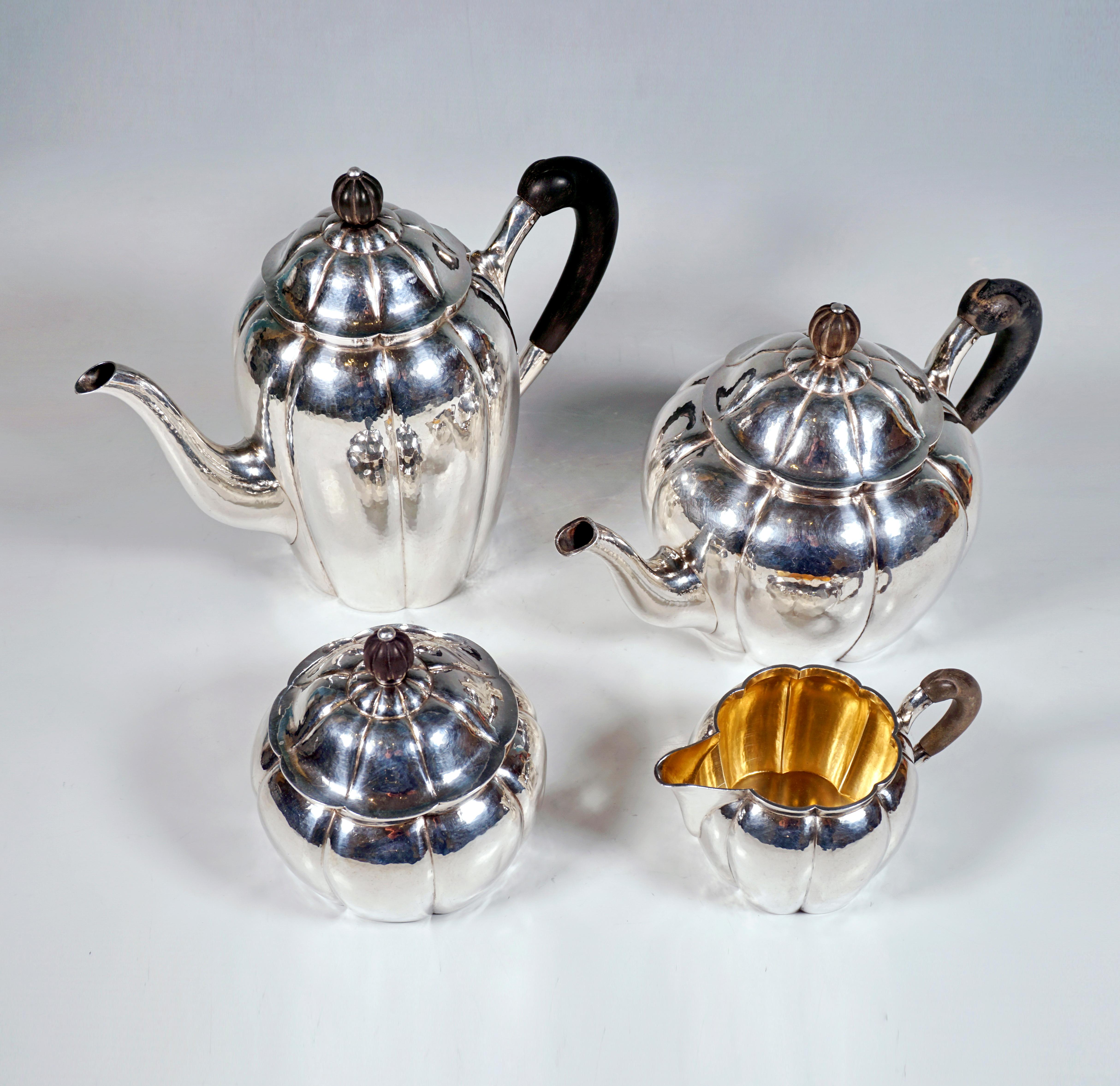 Art Déco Silver 5-Piece Coffee & Tea Set with Tray, Around 1920 In Good Condition For Sale In Vienna, AT