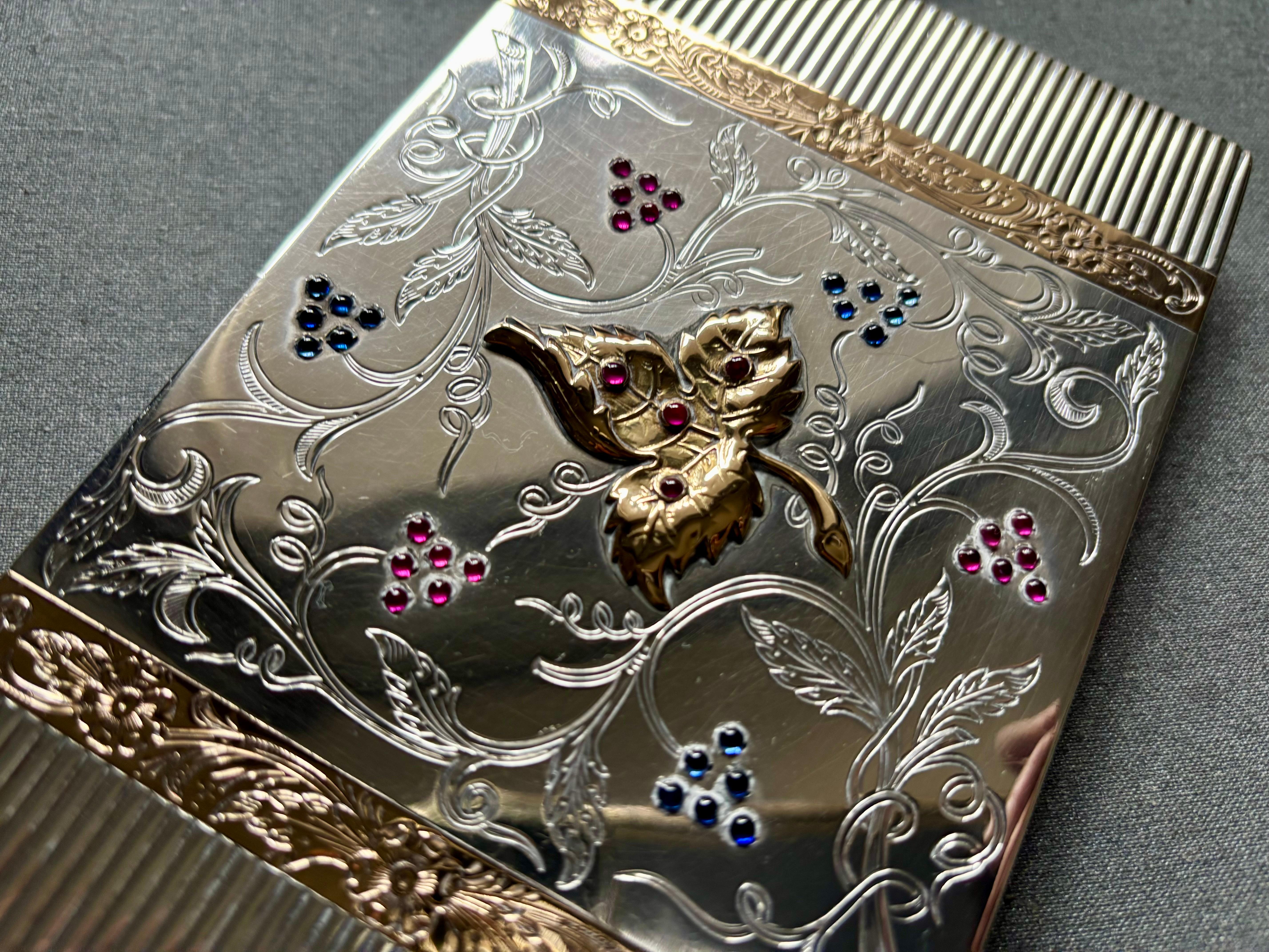 Art Déco Portavaso Art Deco in argento e oro con gemme incastonate Minaudière. 1930 circa in vendita