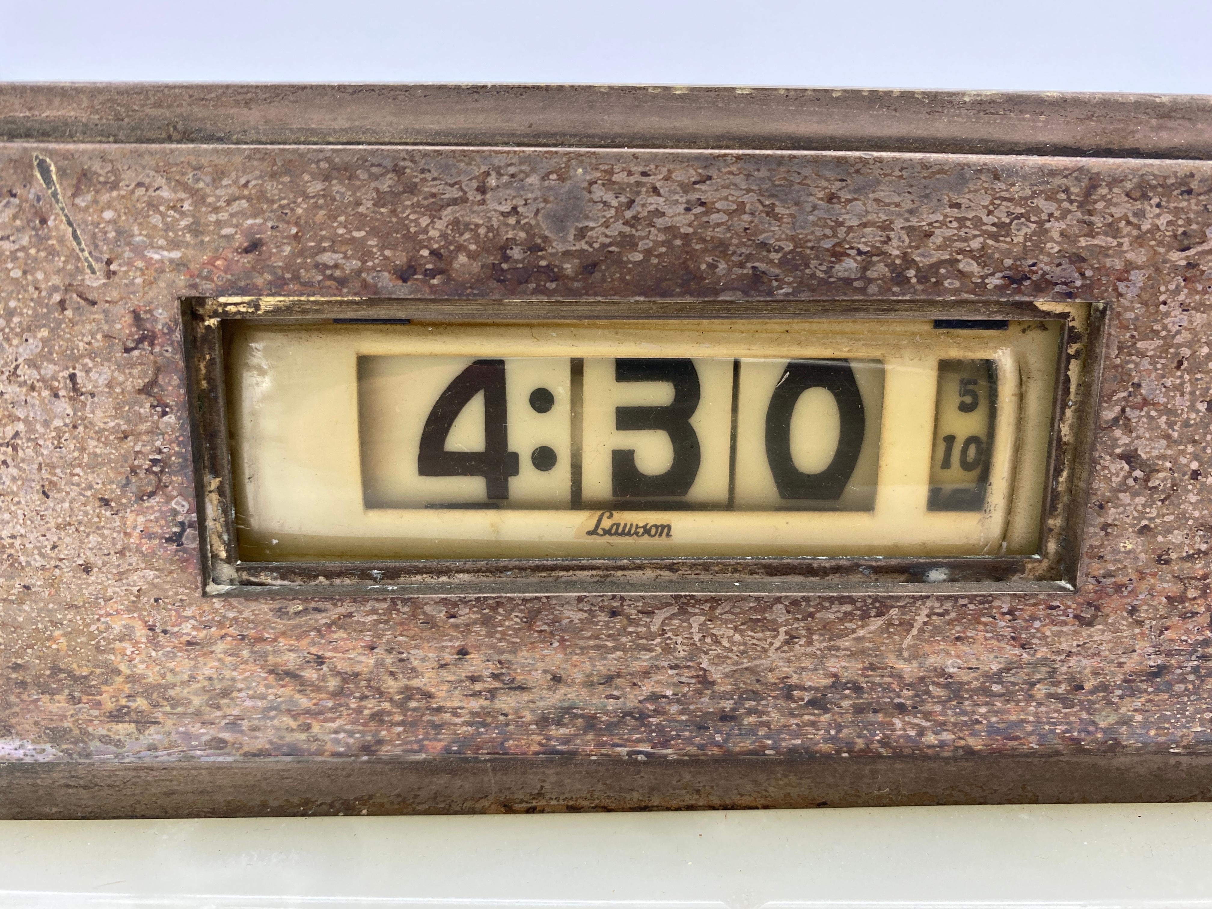 Art Deco Silver and Marble Digital Mantel Clock Model 975 by Lawson, Circa 1930 In Excellent Condition In Van Nuys, CA