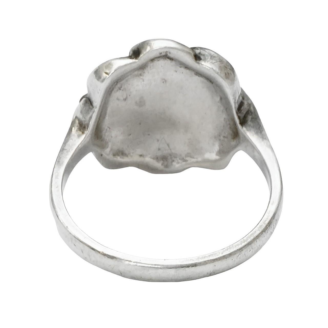 Round Cut Art Deco Silver and Marcasite Flower Ring circa 1930s For Sale