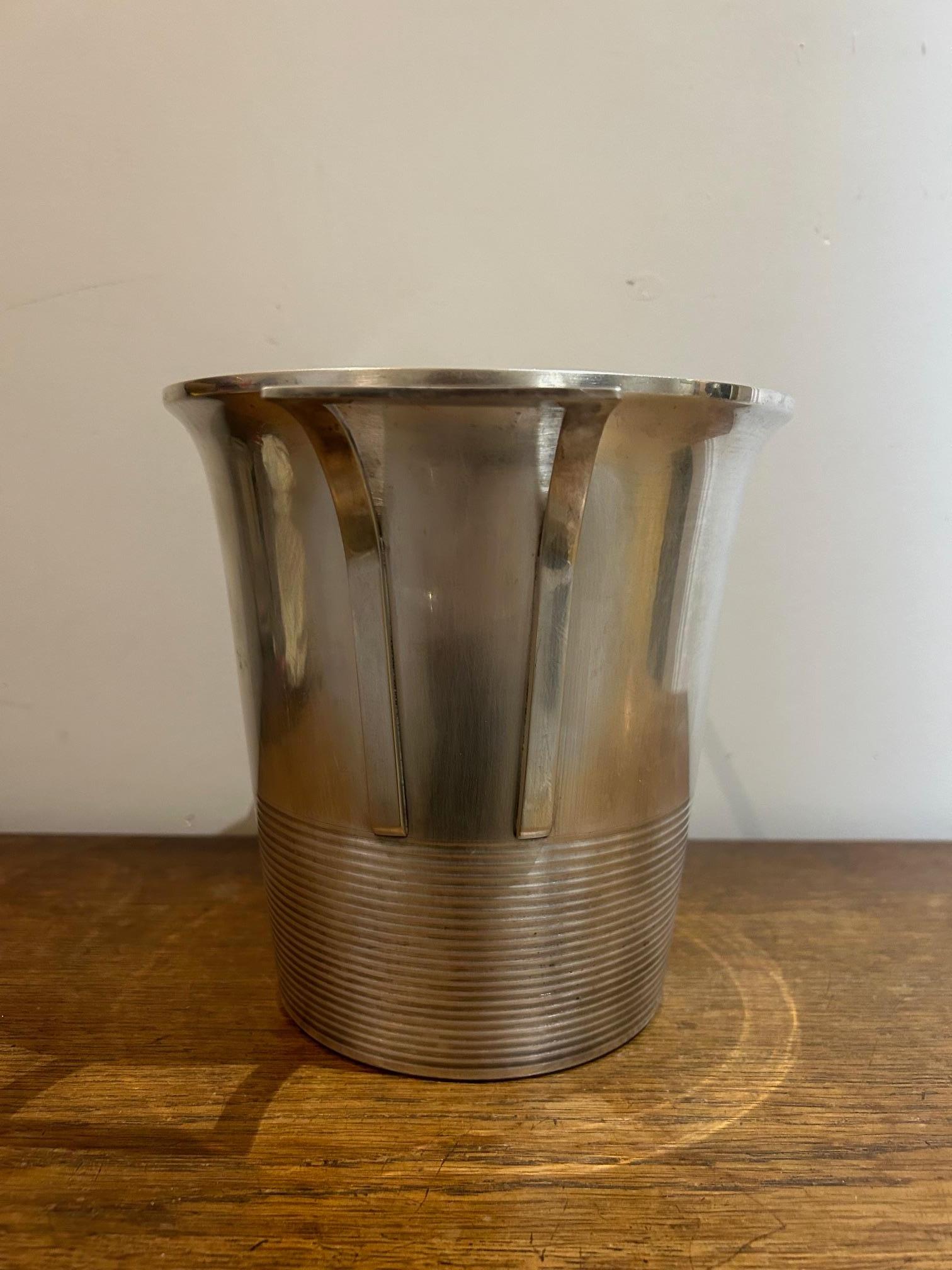 Art deco silver bucket  In Good Condition For Sale In Brooklyn, NY