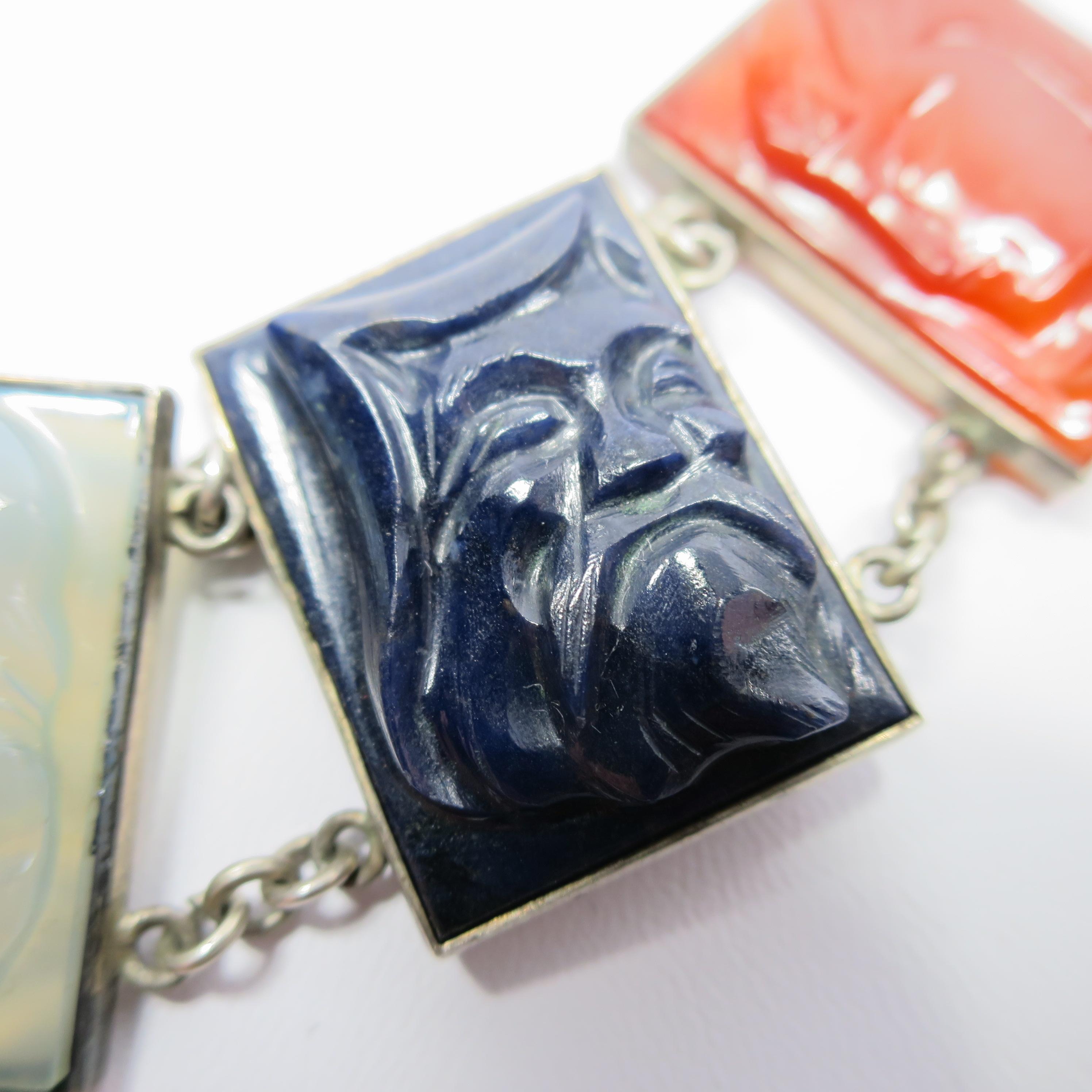 Art Deco Silver Carved Semi-Precious Stones Bracelet, Chinese Deities 1920s For Sale 2