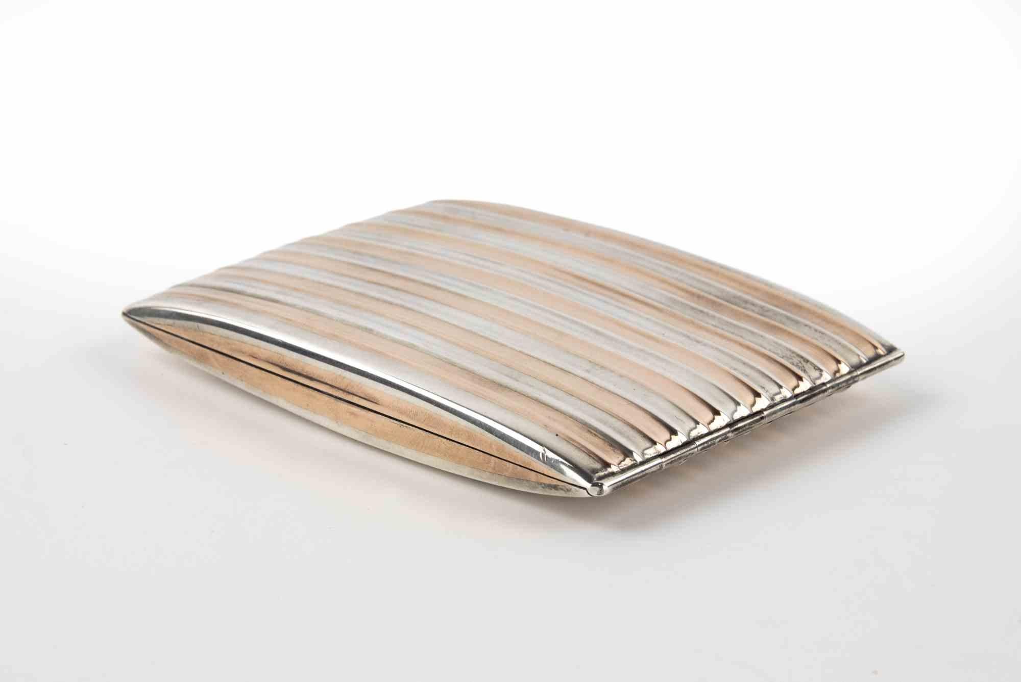 Vintage sterling silver HCF Cigarette Case.

Good condition.