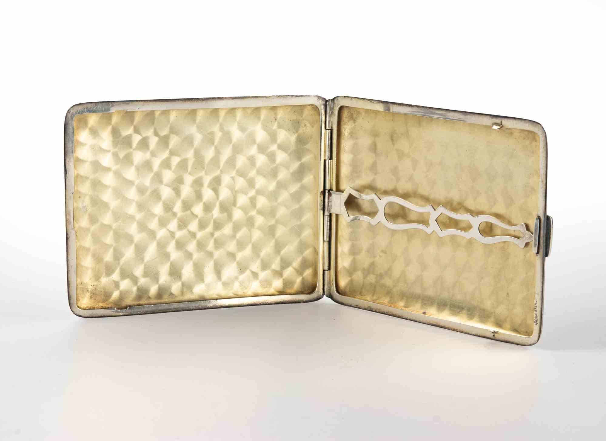 Milieu du XXe siècle Etui à cigarettes en argent Art Déco, années 1930 en vente