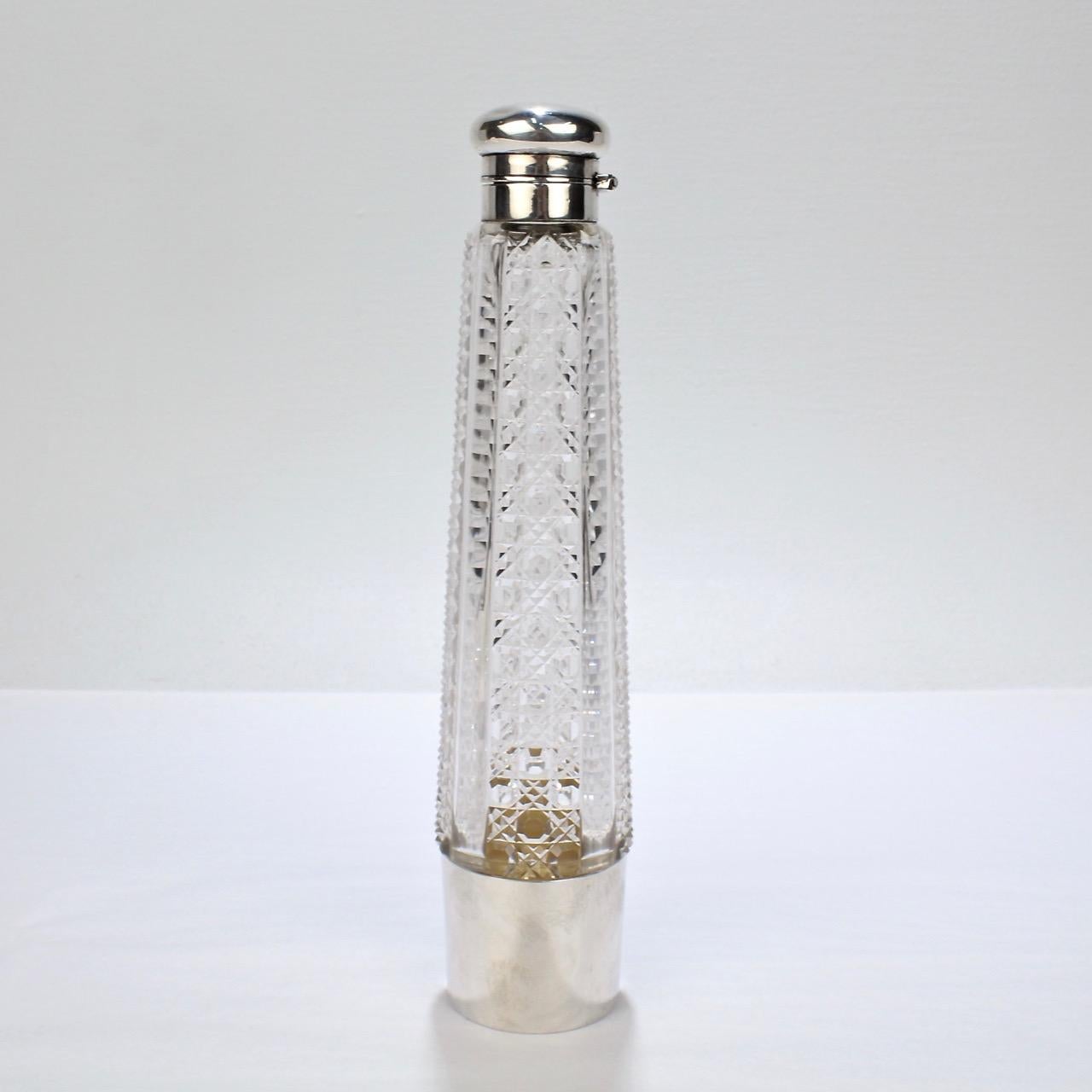 Likör- oder Whisky-Flask aus Silber und geschliffenem Glas im Art déco-Stil für Damen oder Herren im Angebot