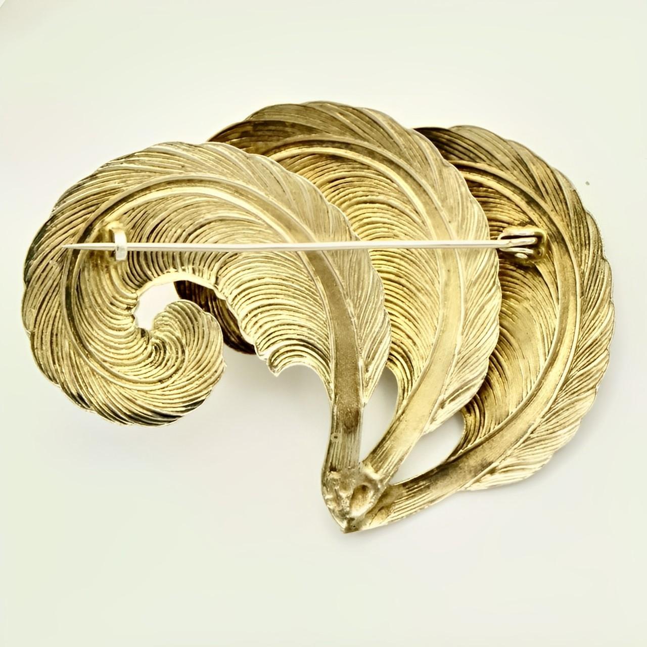 Art Deco Silber vergoldet drei Federn Brosche im Zustand „Gut“ im Angebot in London, GB