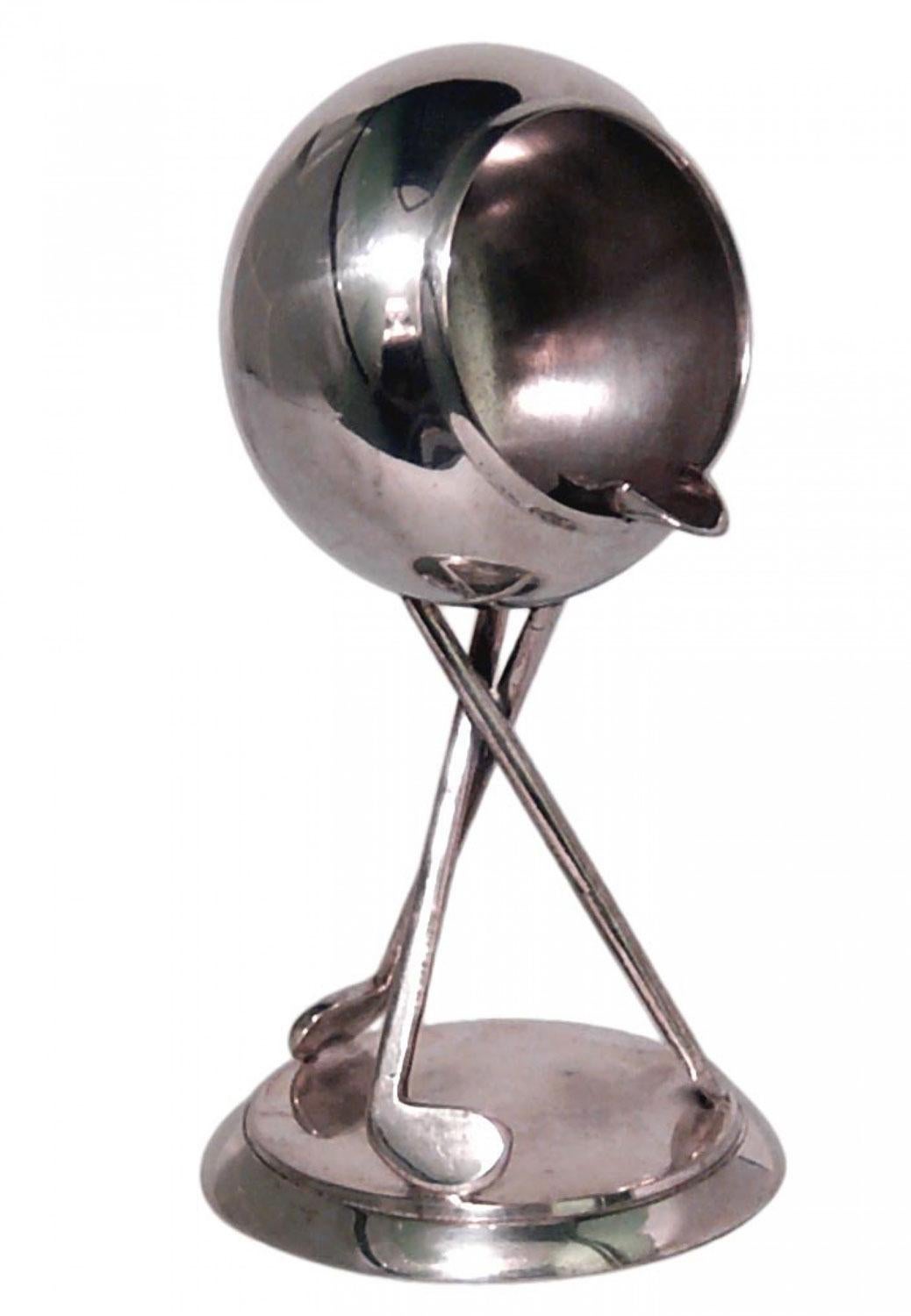 Posacenere inglese in argento Art Deco con 3 mazze da golf in appoggio