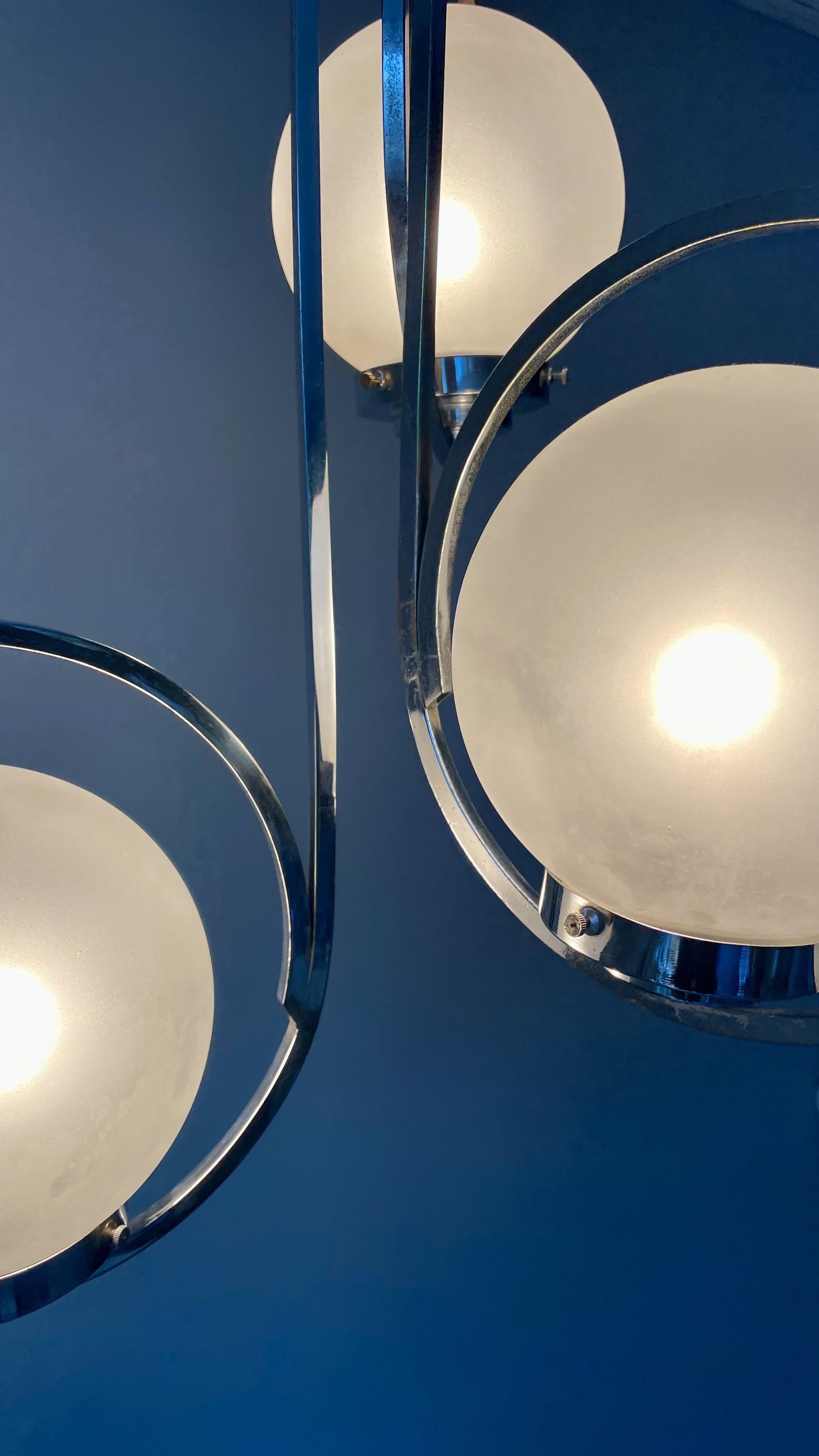 Art Deco Silver Lamp with Three Sphere Shades For Sale 10