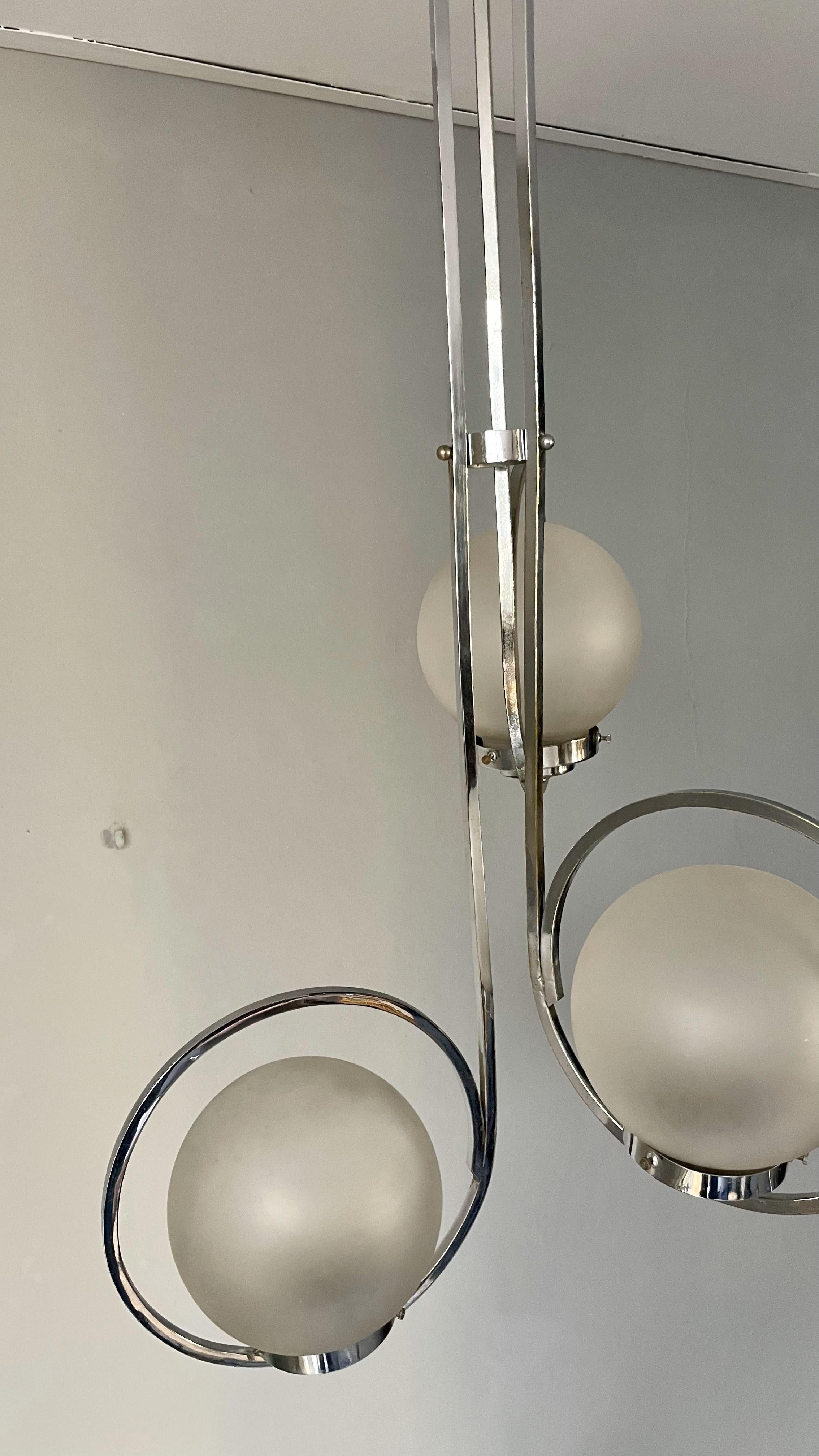 Metal Art Deco Silver Lamp with Three Sphere Shades For Sale