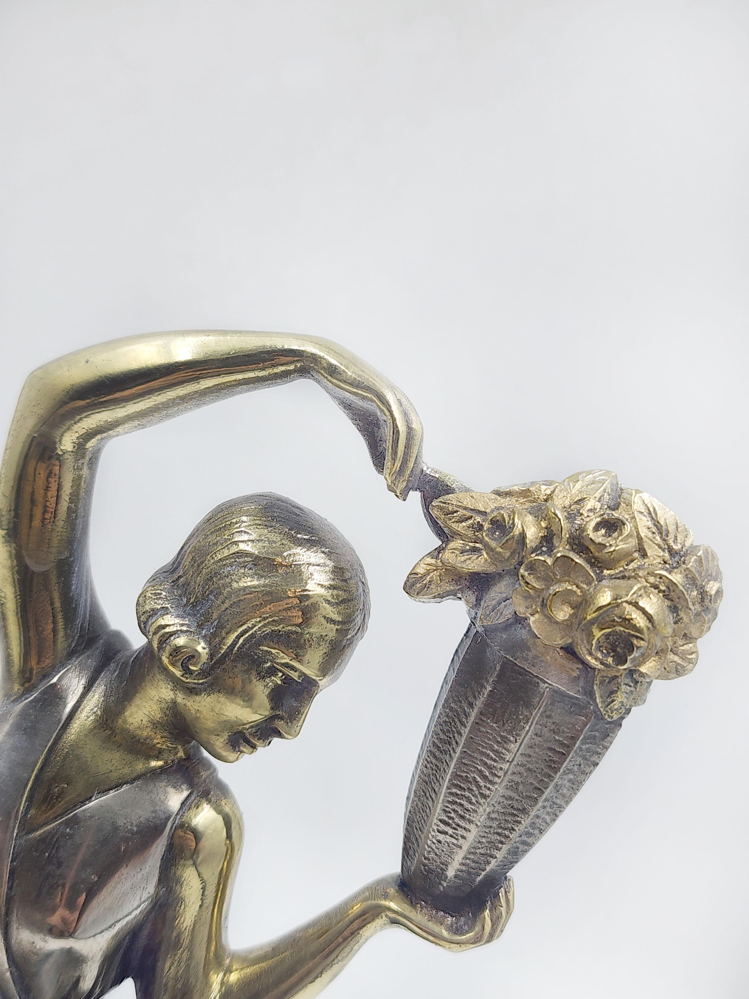 Figura in metallo argentato Art Deco 