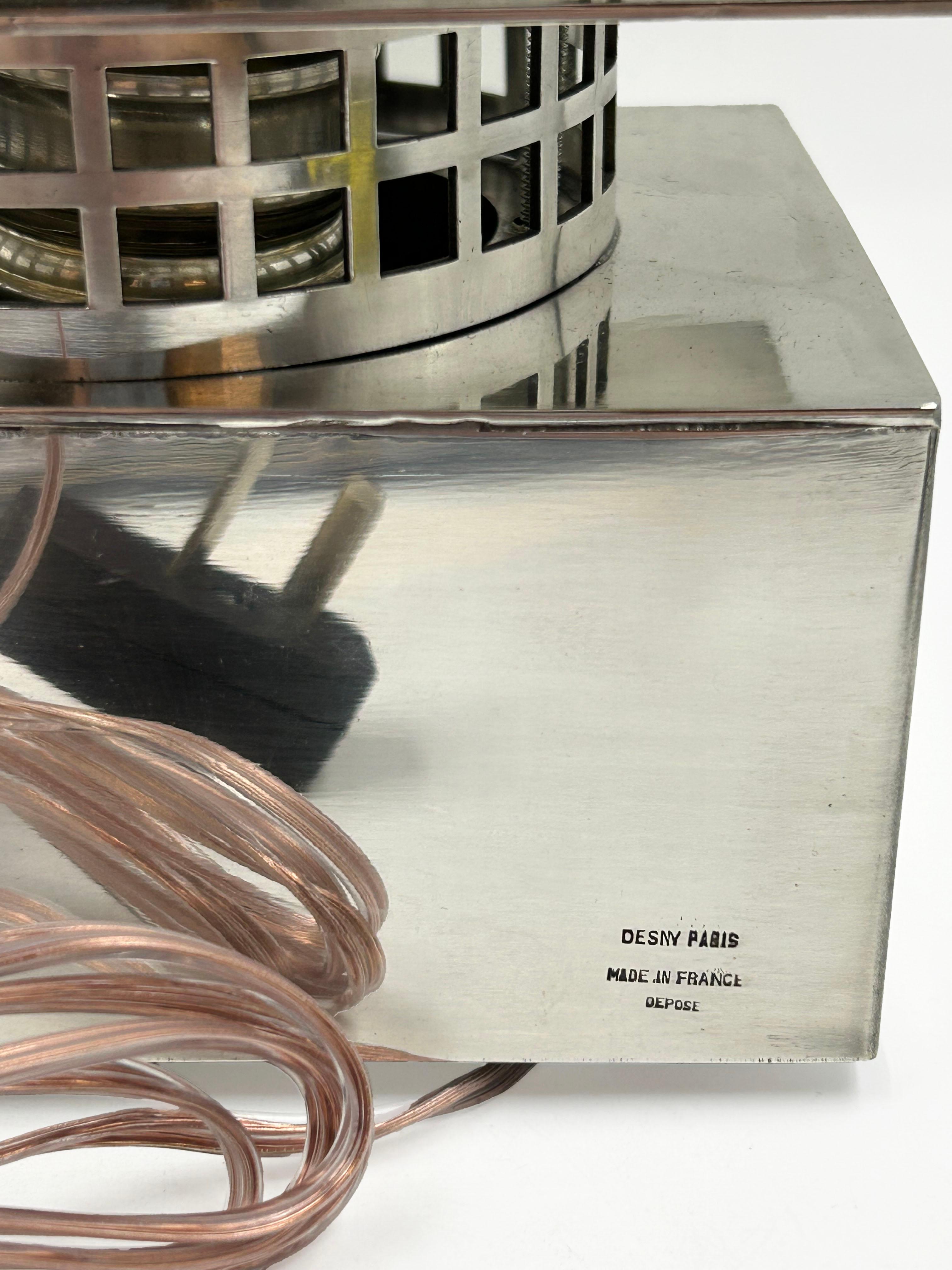 Art Déco Lampada Art Deco in metallo argentato della Maison Desny in vendita