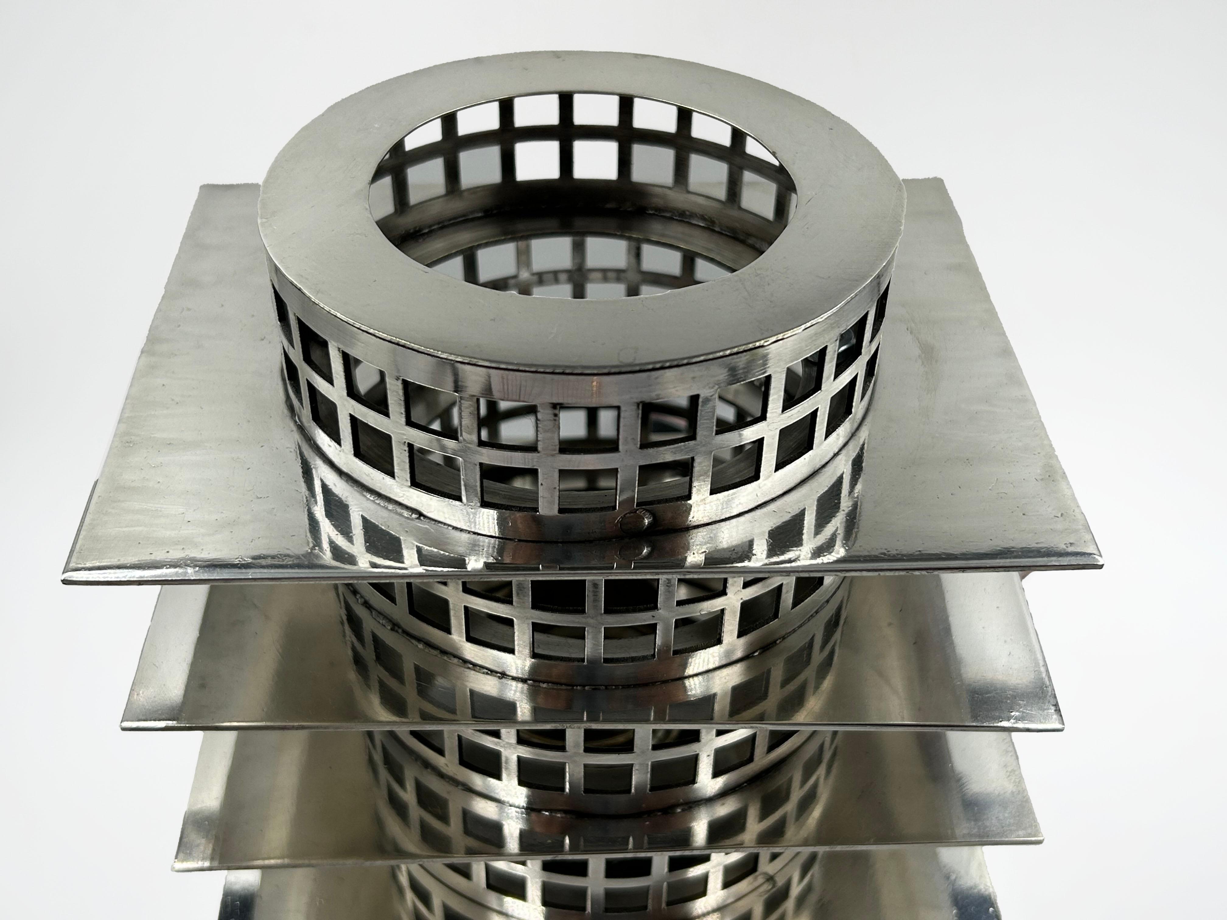 Lampada Art Deco in metallo argentato della Maison Desny In condizioni buone in vendita a Autonomous City Buenos Aires, CABA