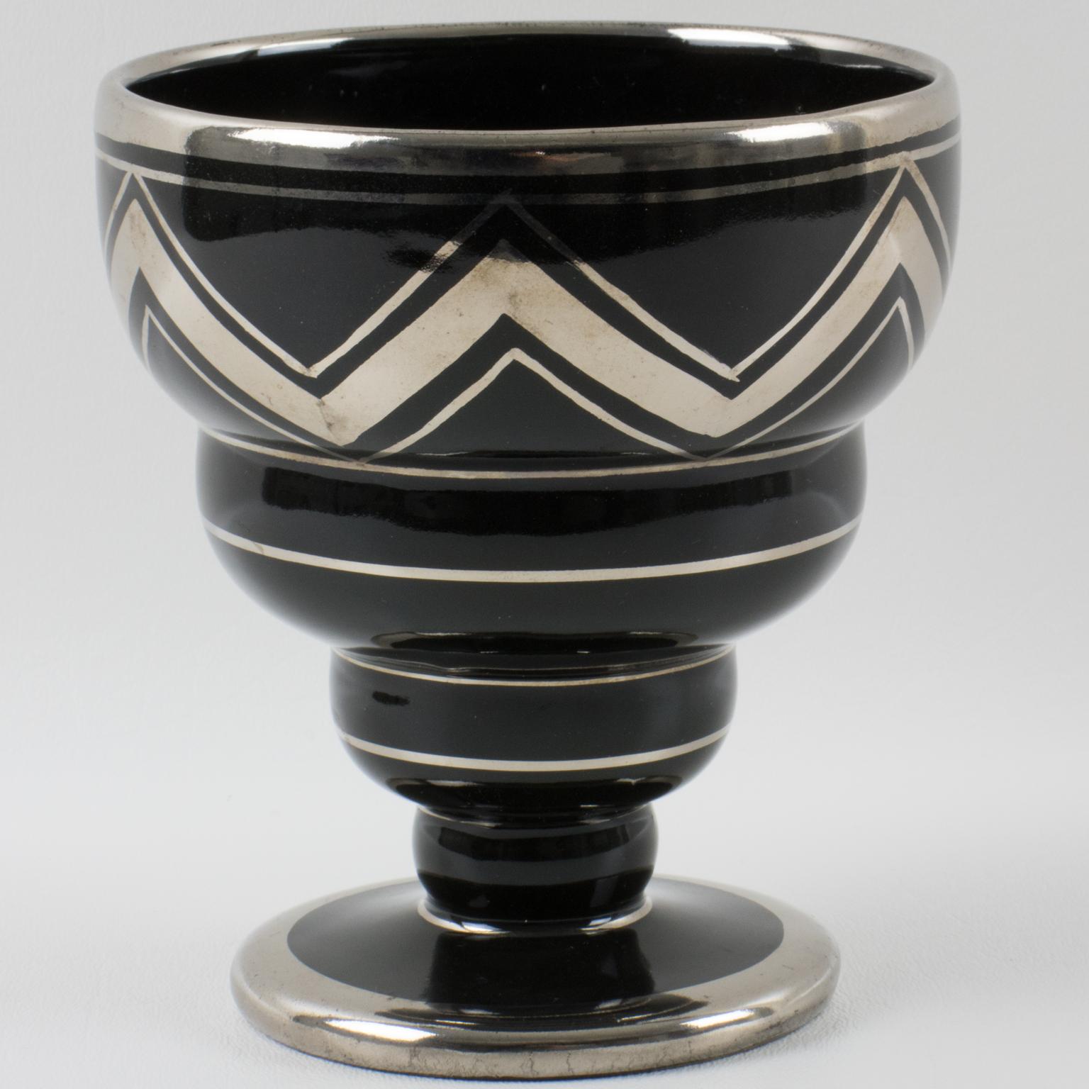 Vaso in ceramica nera e argento Art Déco di Ceram France, anni '30 In condizioni buone in vendita a Atlanta, GA