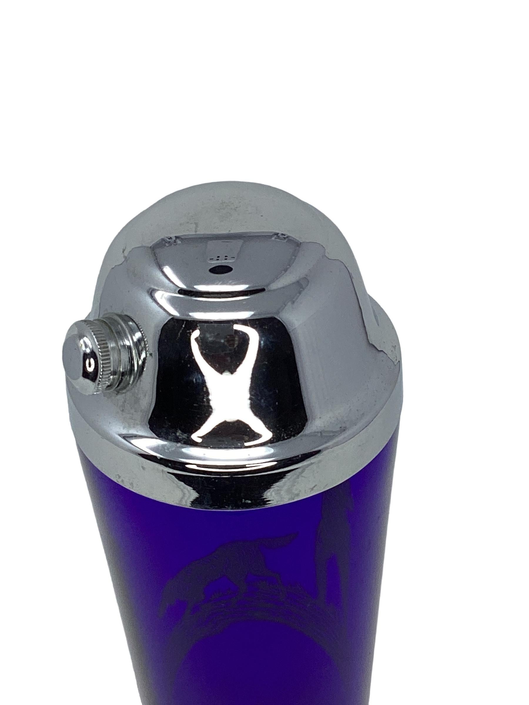 Art Deco Silver Overlay Cobalt Blue Hunter Cocktail Shaker  (Art déco) im Angebot