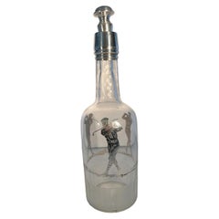 Bottiglia da bar o decanter in vetro tagliato con sovrapposizione d'argento Art Deco a tema golfistico