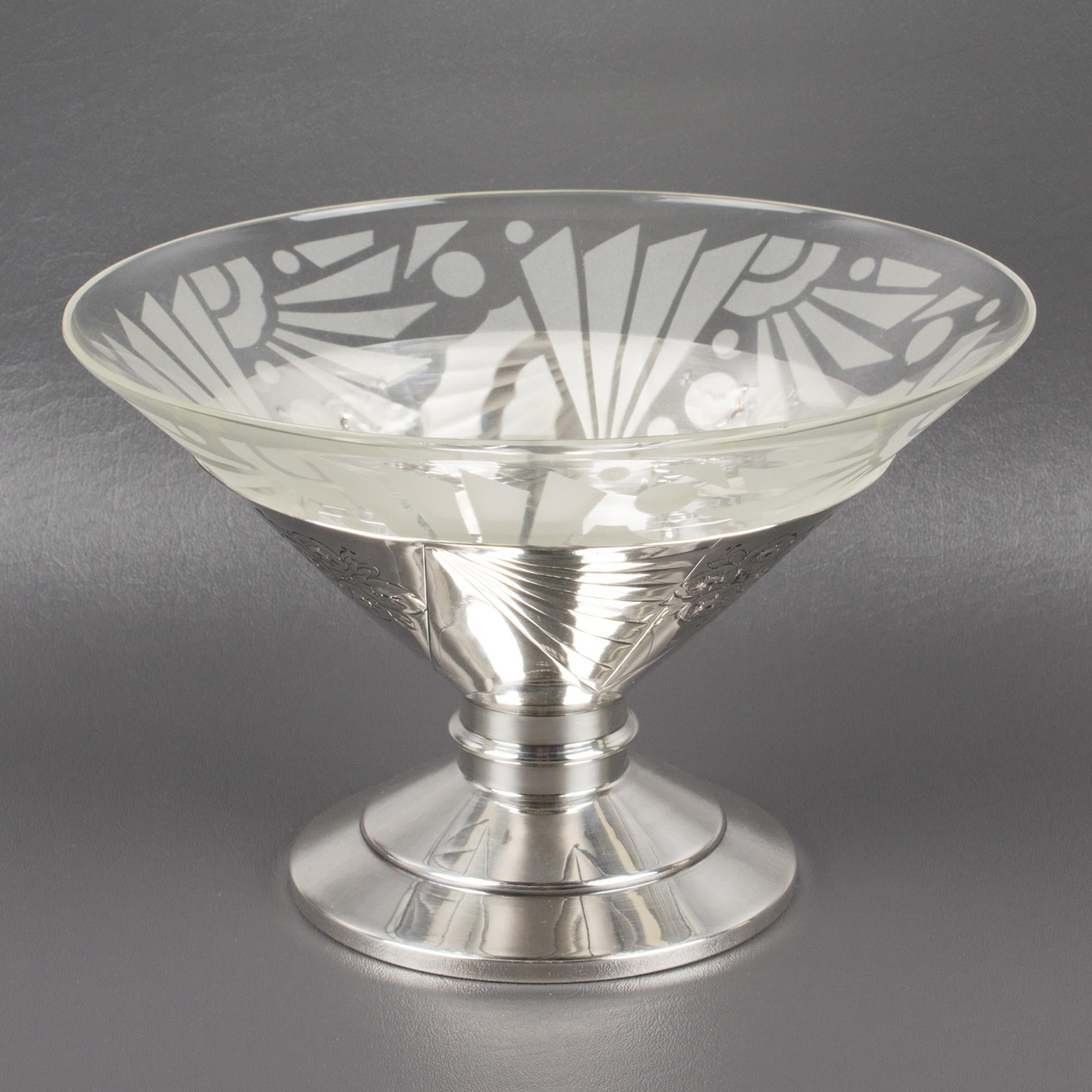 Bol de centre de table Art déco en métal argenté et verre gravé, années 1930 Bon état - En vente à Atlanta, GA