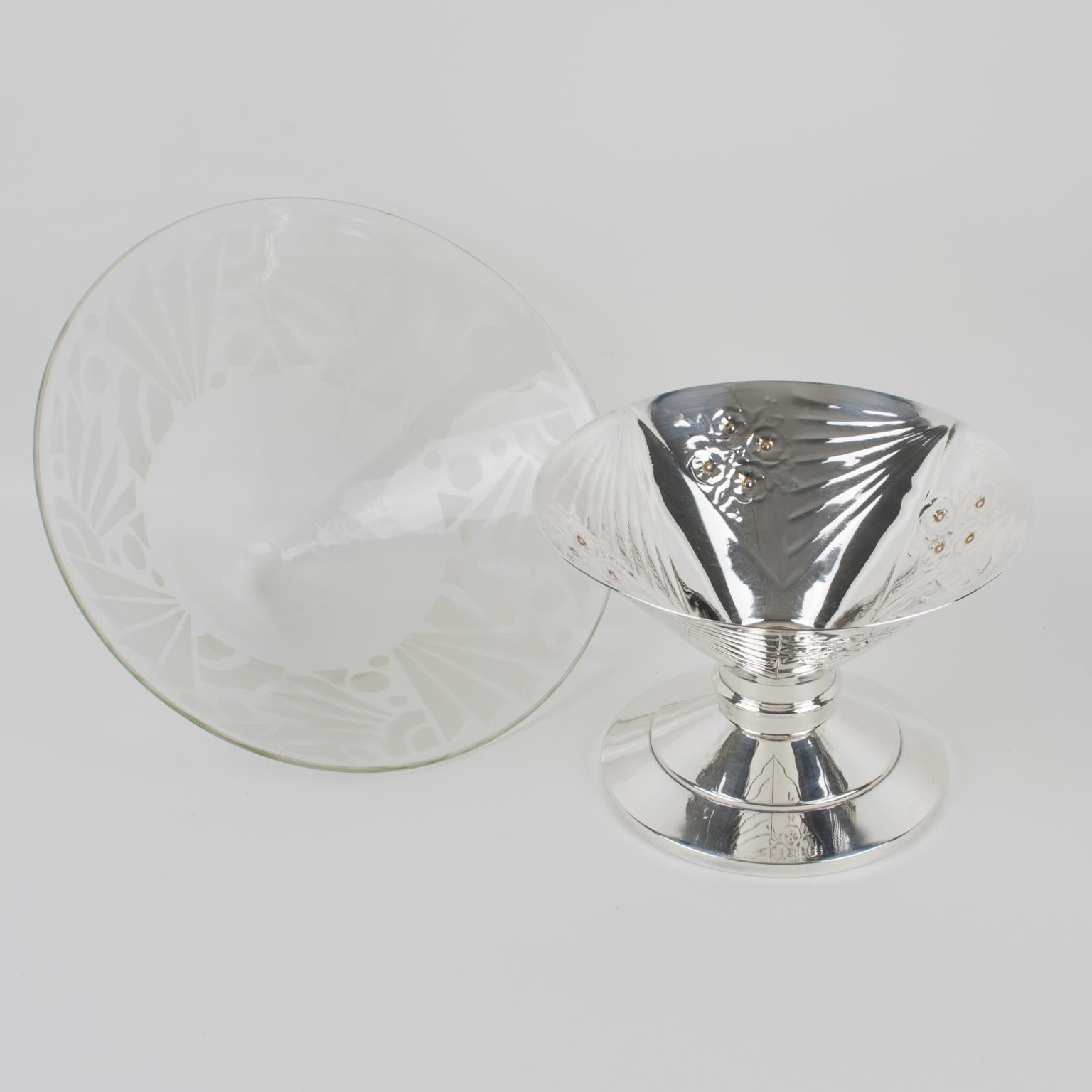 Art Deco Silver Plate and Etched Glass Centerpiece Bowl, 1930s For Sale 3
