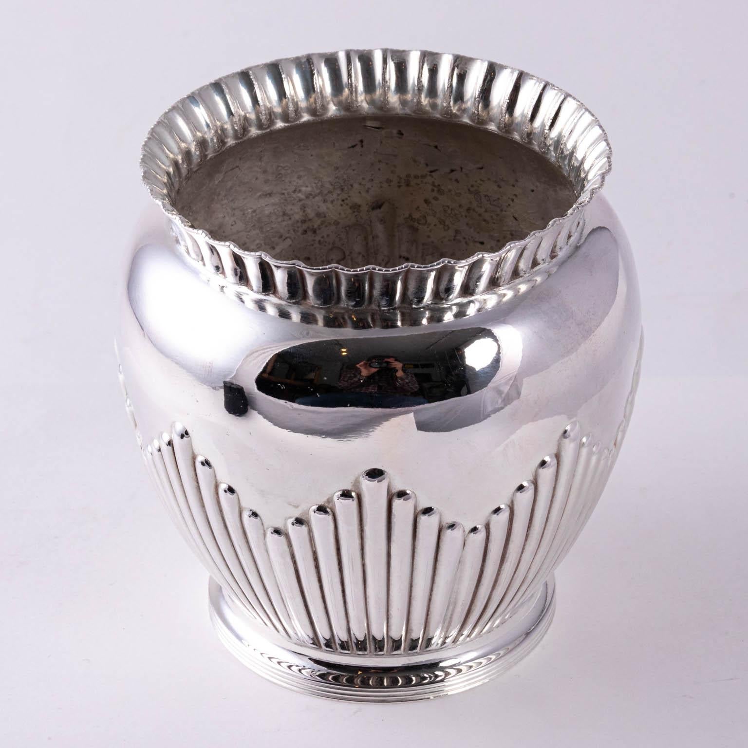 Silver plate Art Deco cachepot by Walker and hall, circa 1930s. Made in England. Please note of wear consistent with age.